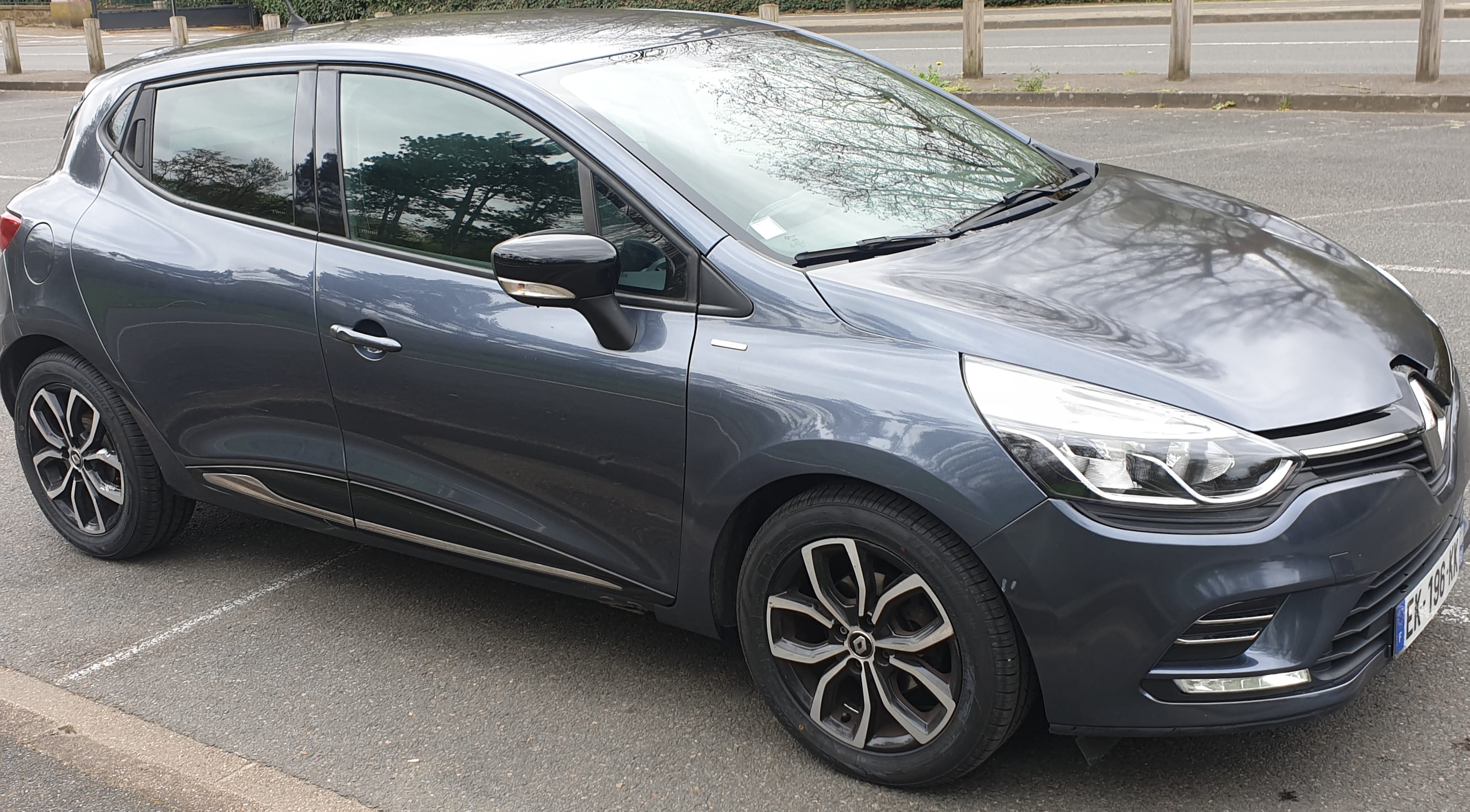 Renault Clio avec Climatisation
