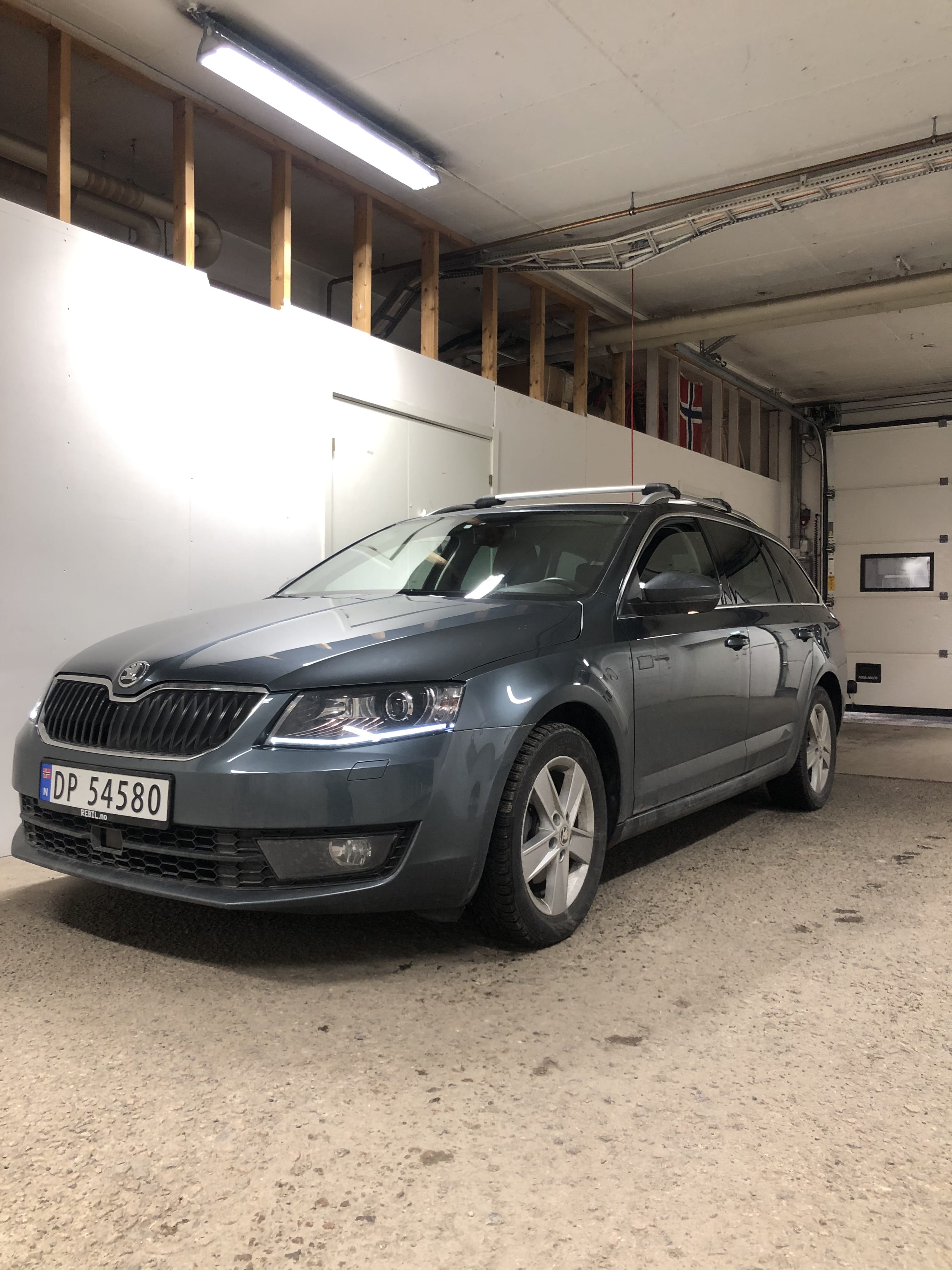 Skoda Octavia Combi Automat turbo bensin 140 hk, 2014, Blyfri 95, automatic
