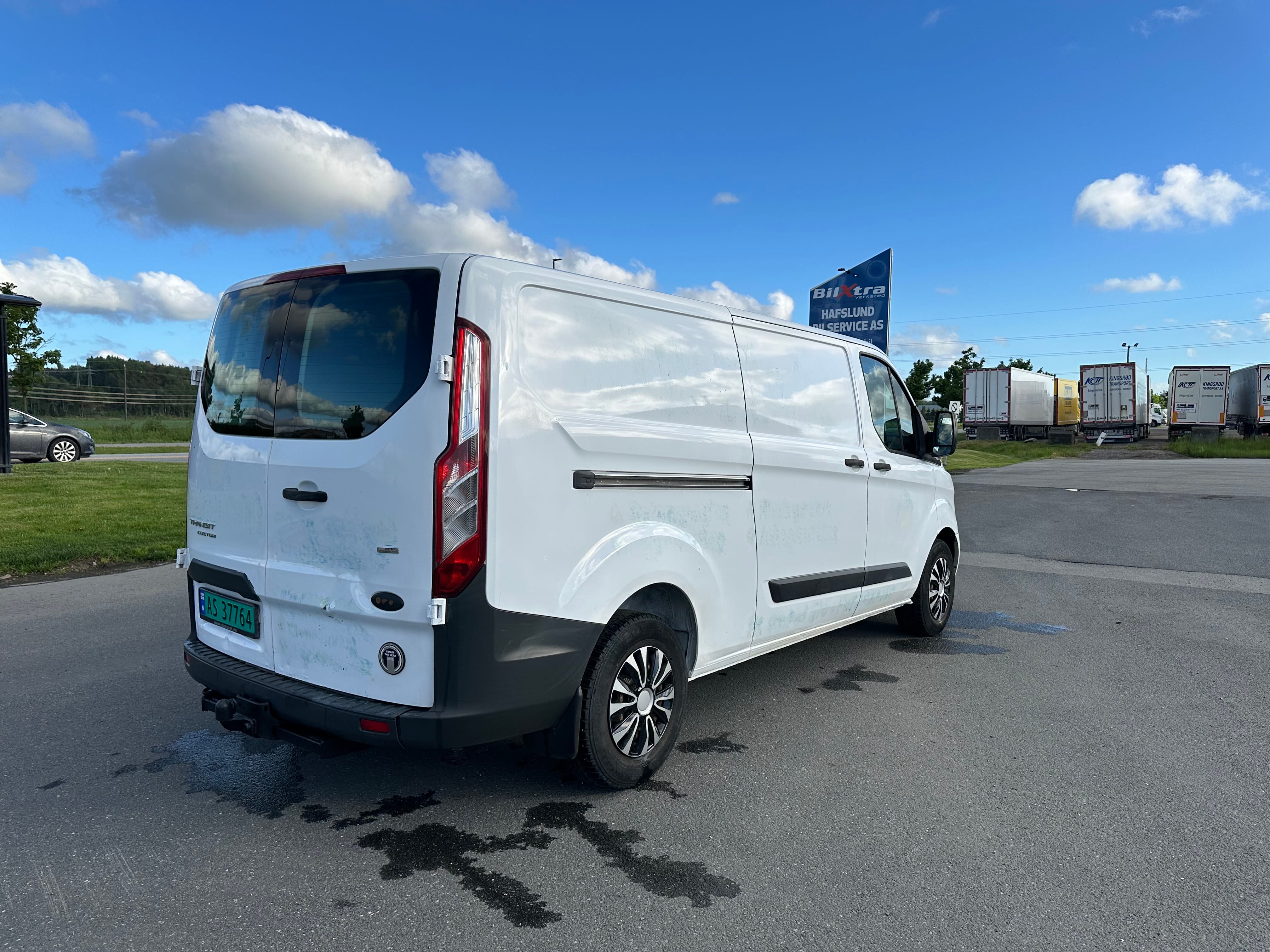 Ford Transit Varebil med Lydinngang