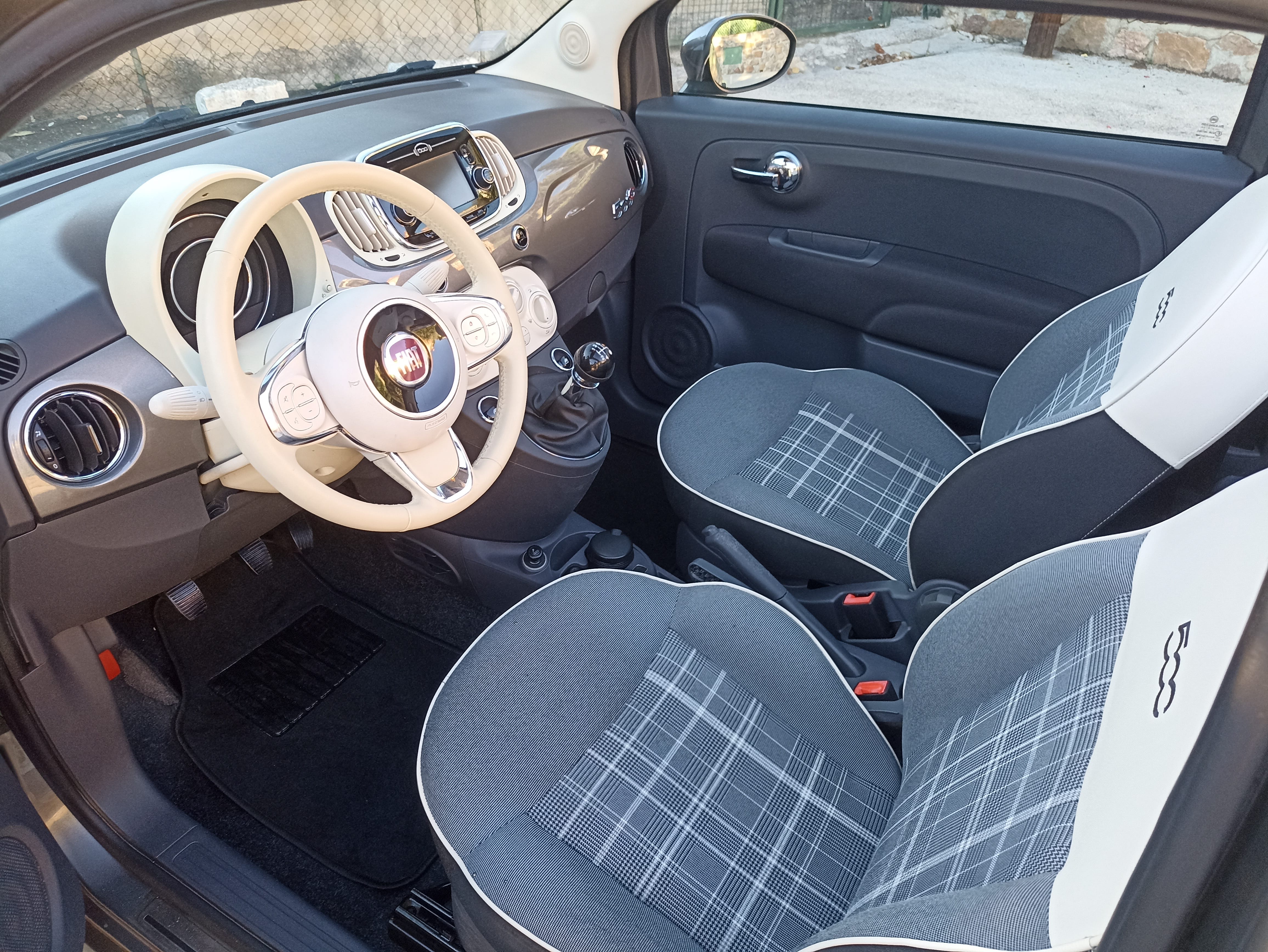 Fiat 500 C avec Siège bébé