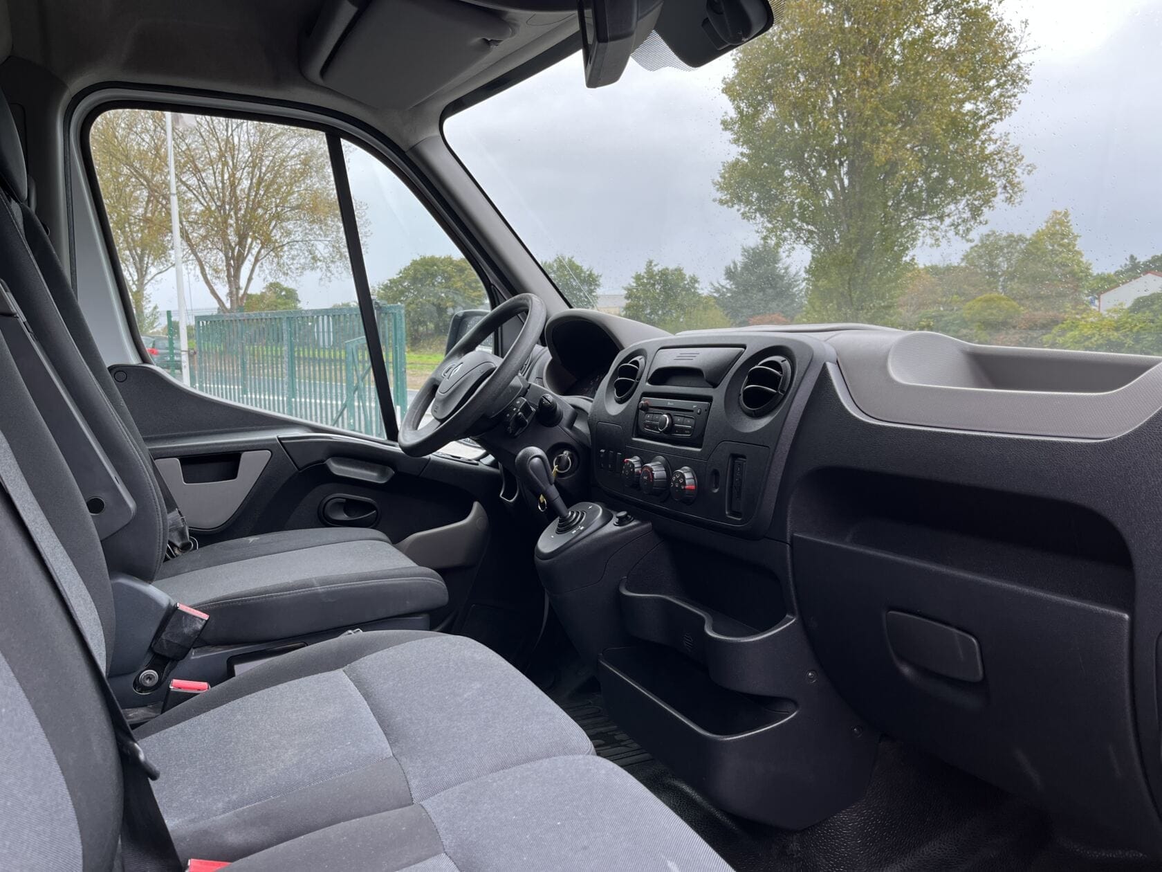 Renault Master 2.3 dci 12m3 avec Audio Bluetooth