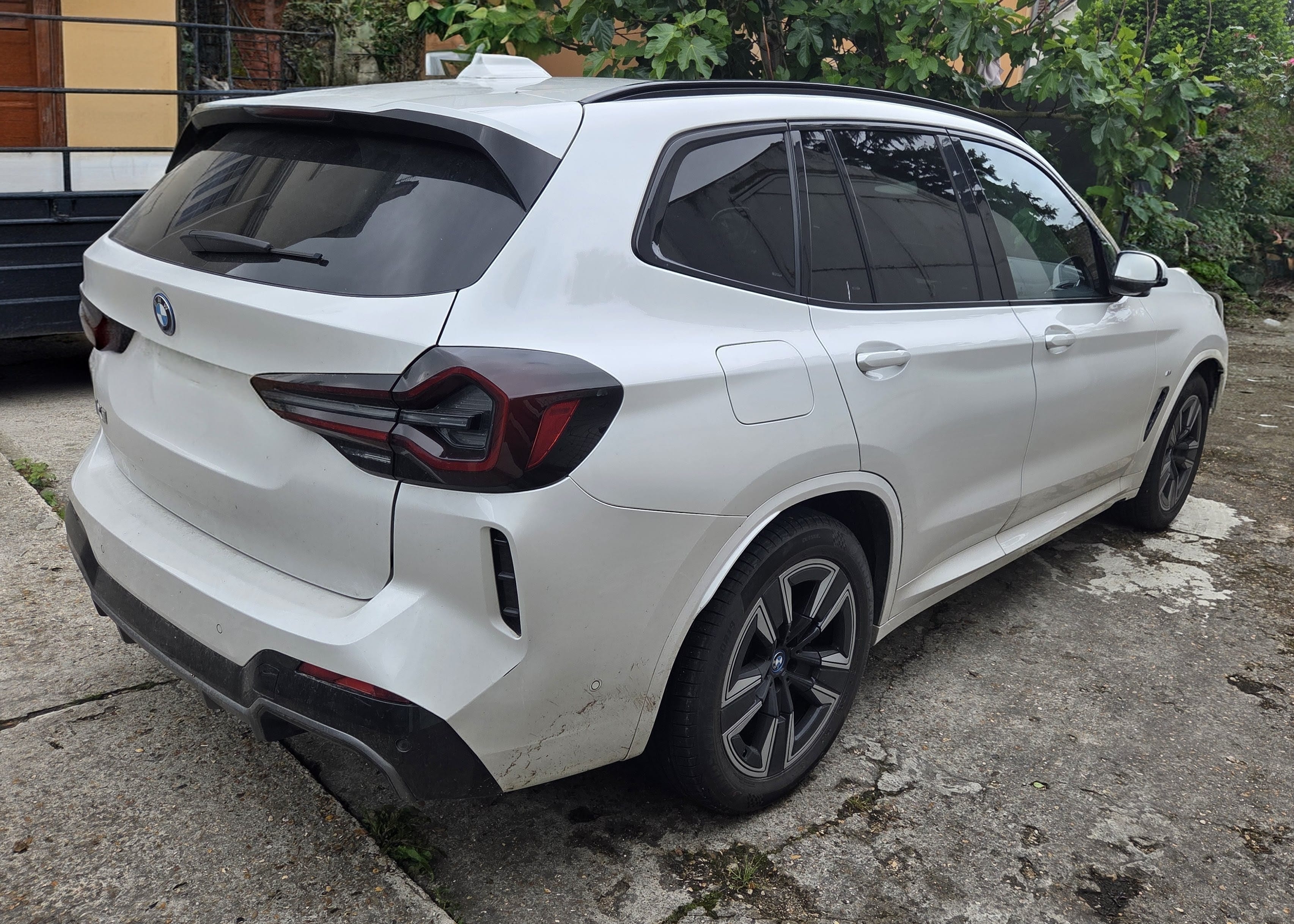 BMW ix3 avec Caméra de recul