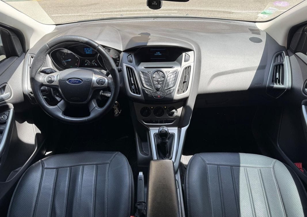 Ford Focus avec Pneus neige