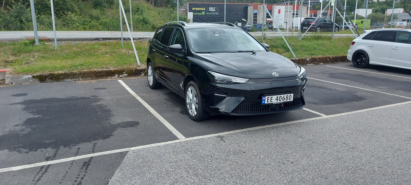 MG MG5, 2022, Electric, automatic
