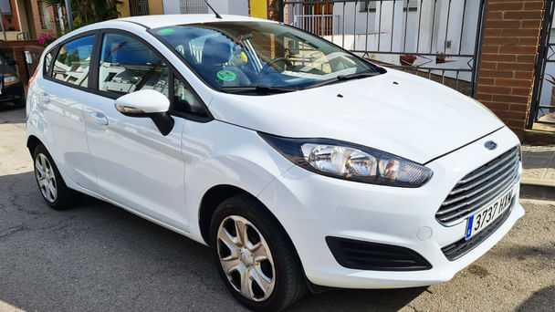 Ford Fiesta Trend White con Aire acondicionado