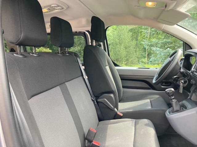 Opel Vivaro Combi avec Audio Bluetooth