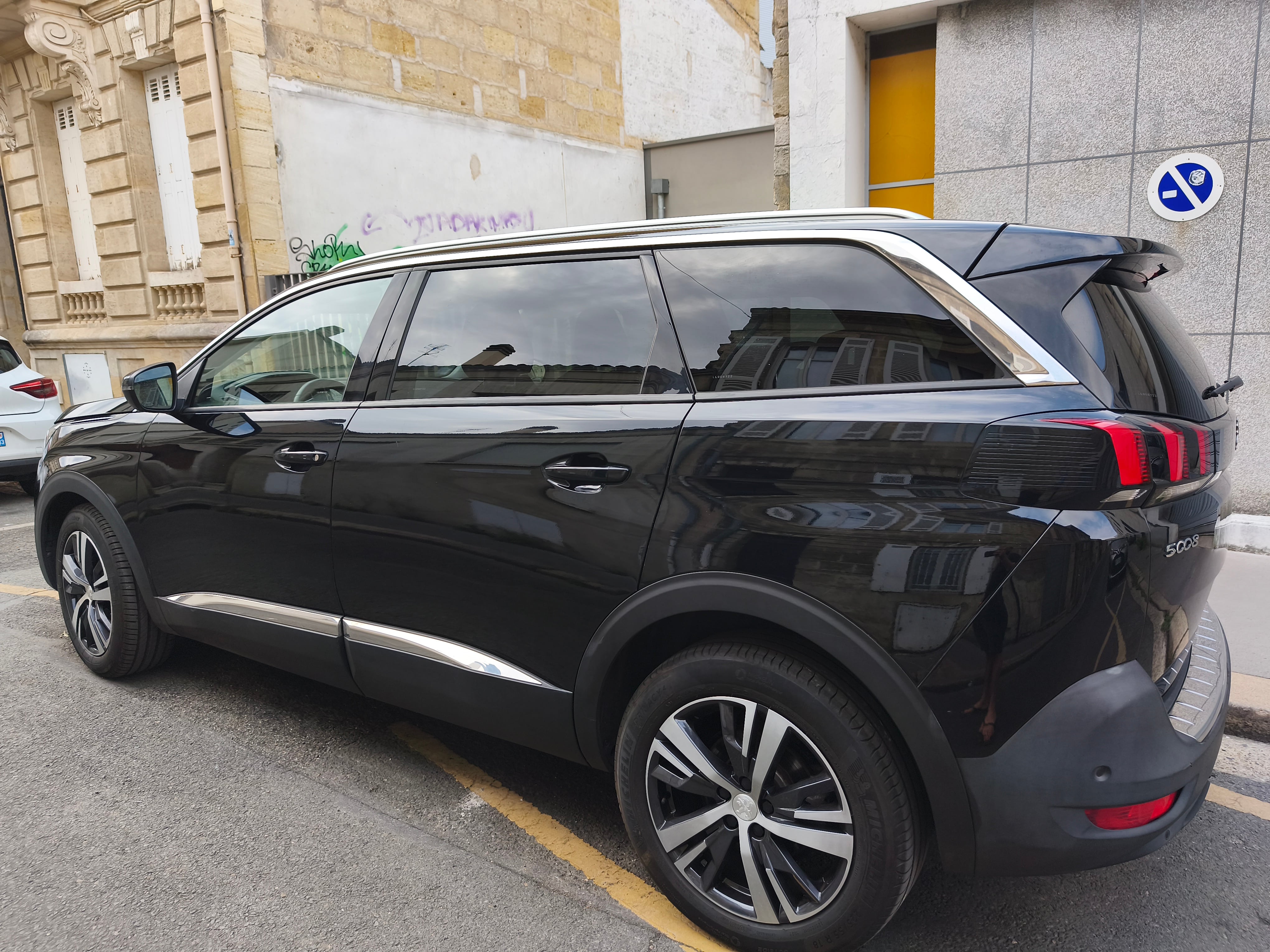 Peugeot 5008 avec Climatisation