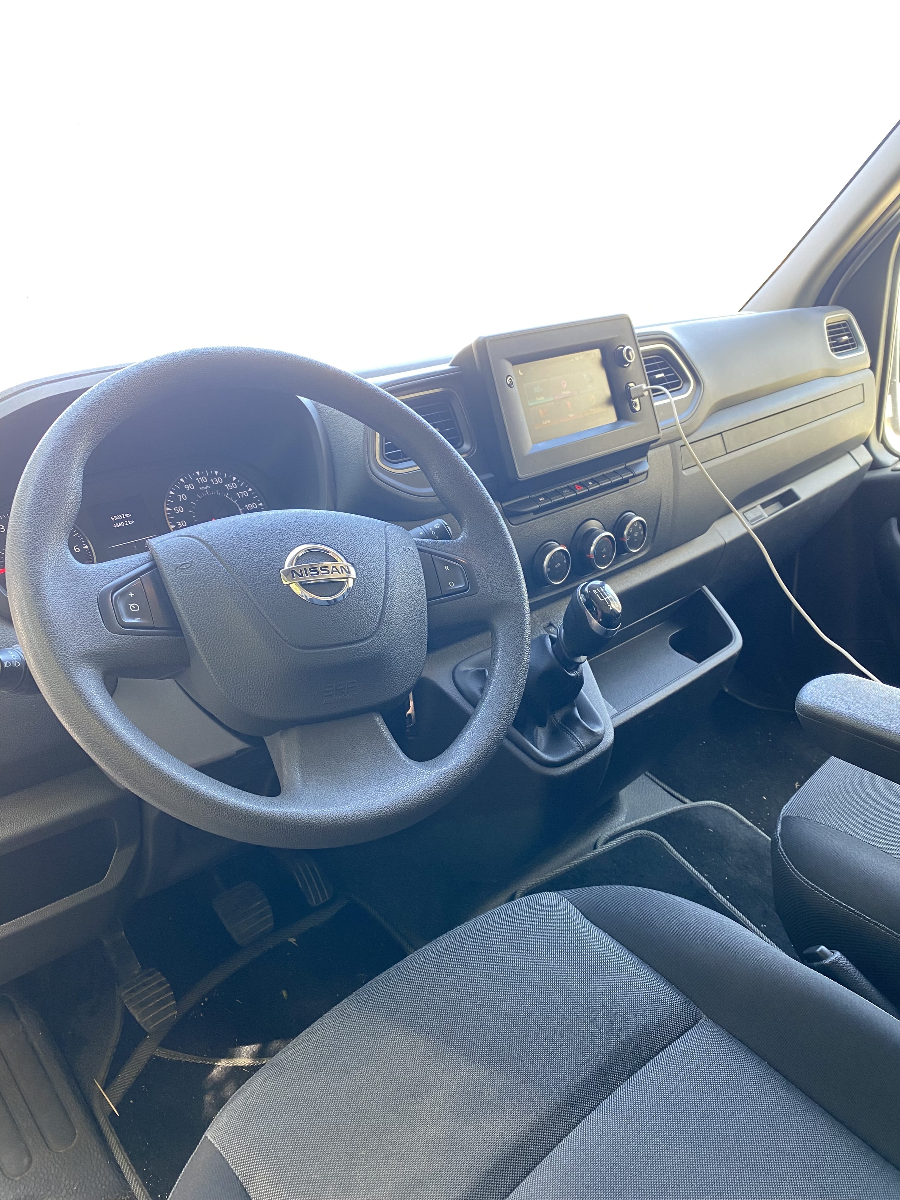 Nissan NV400 avec Entrée audio / iPod