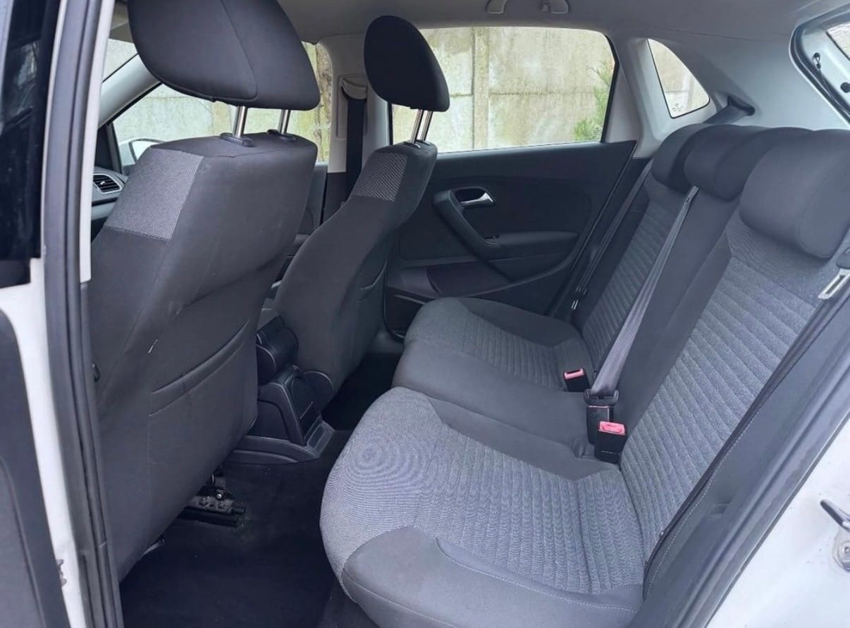 Volkswagen Polo avec Siège bébé