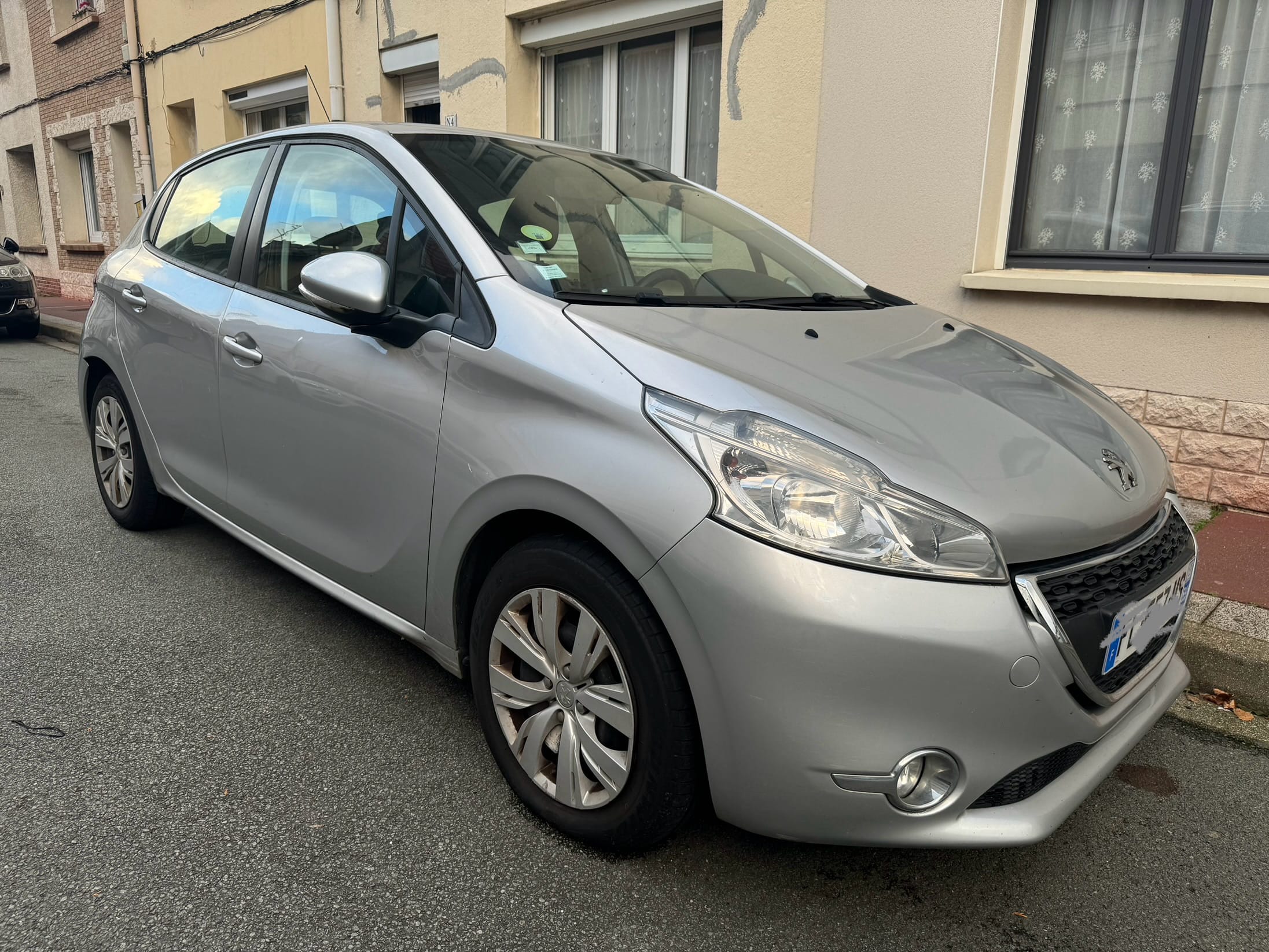 Peugeot 208, 2015, Diesel