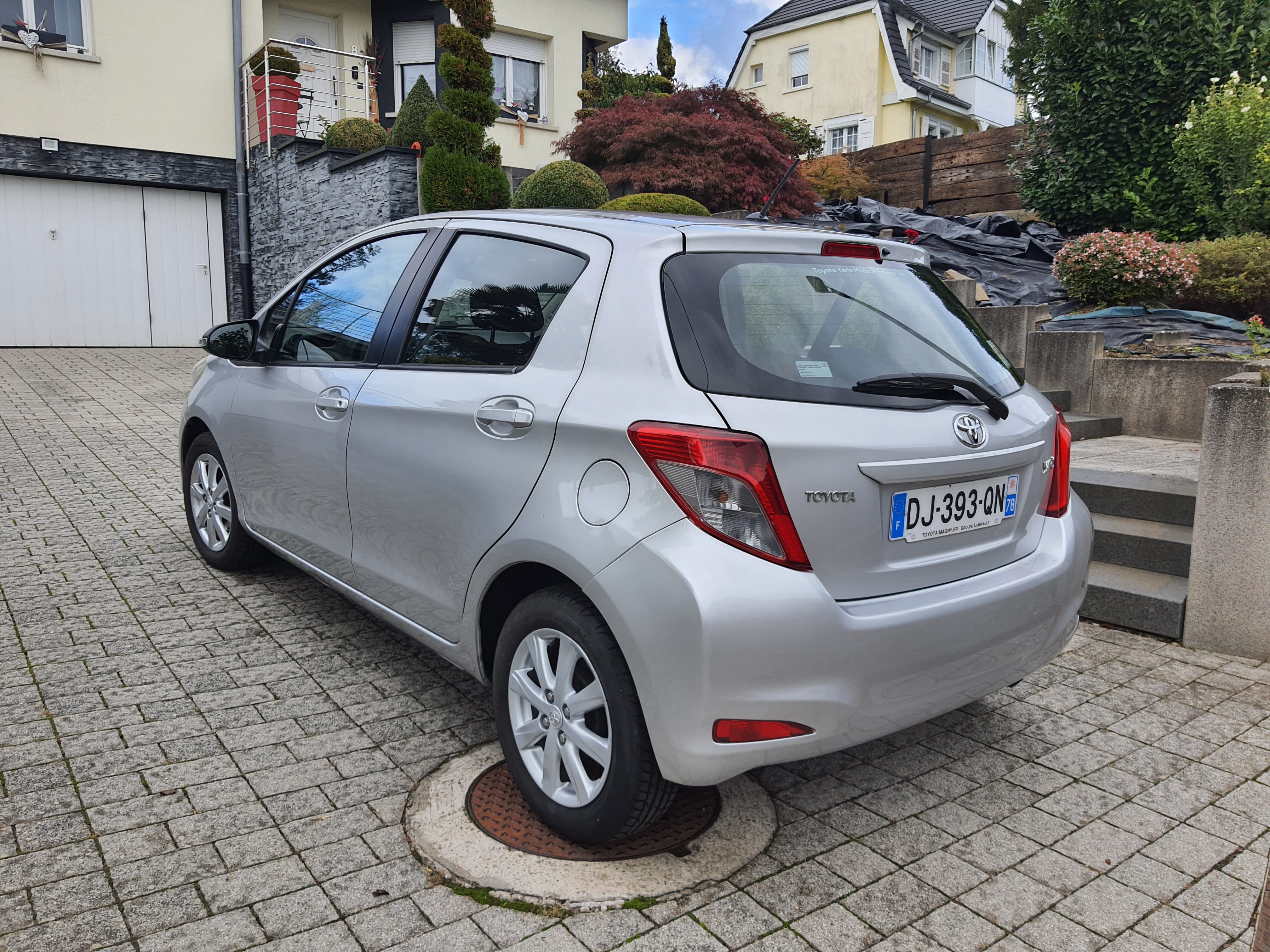 Toyota Yaris avec Siège bébé