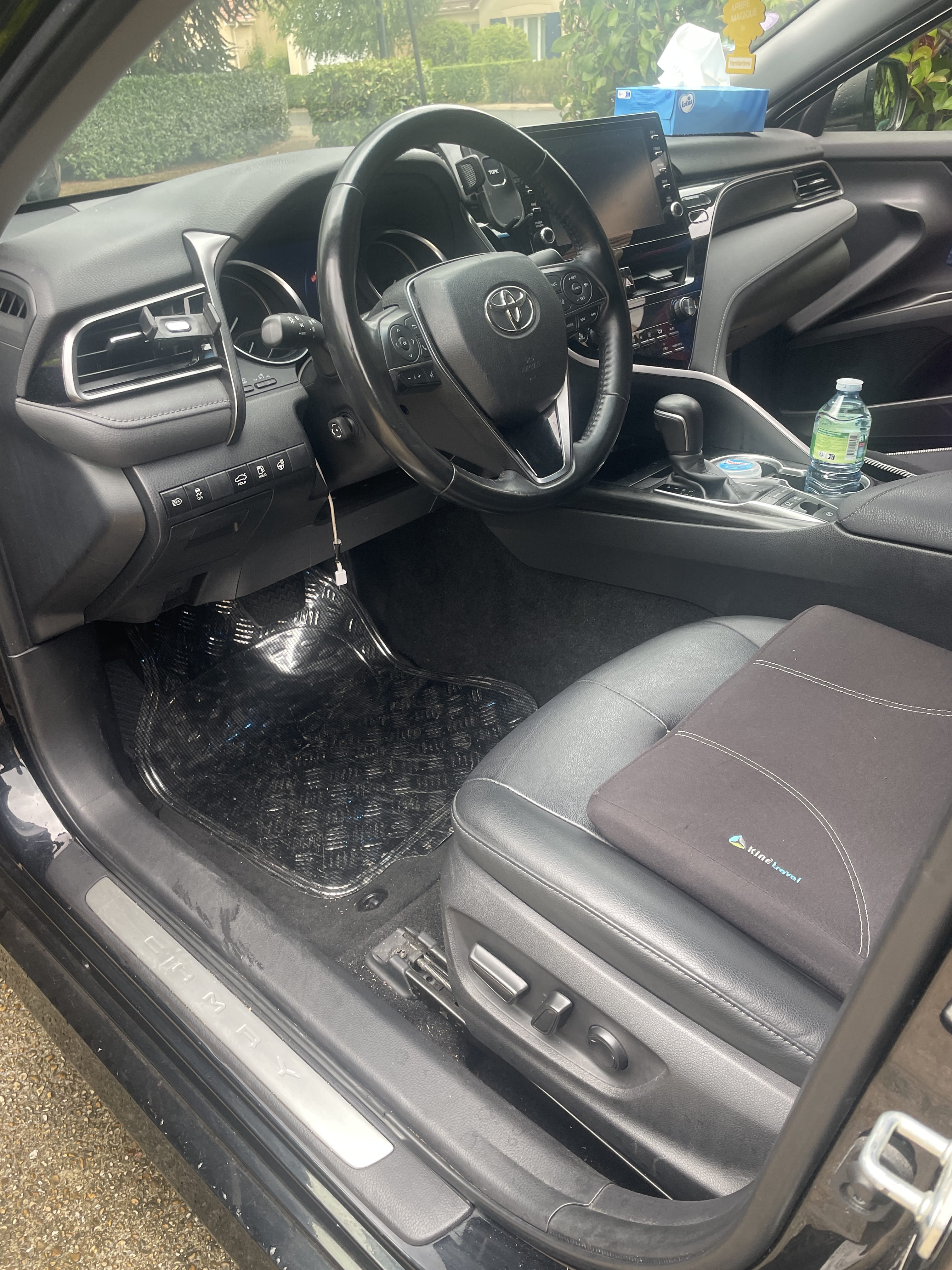 Toyota Camry Hybride avec Entrée audio / iPod