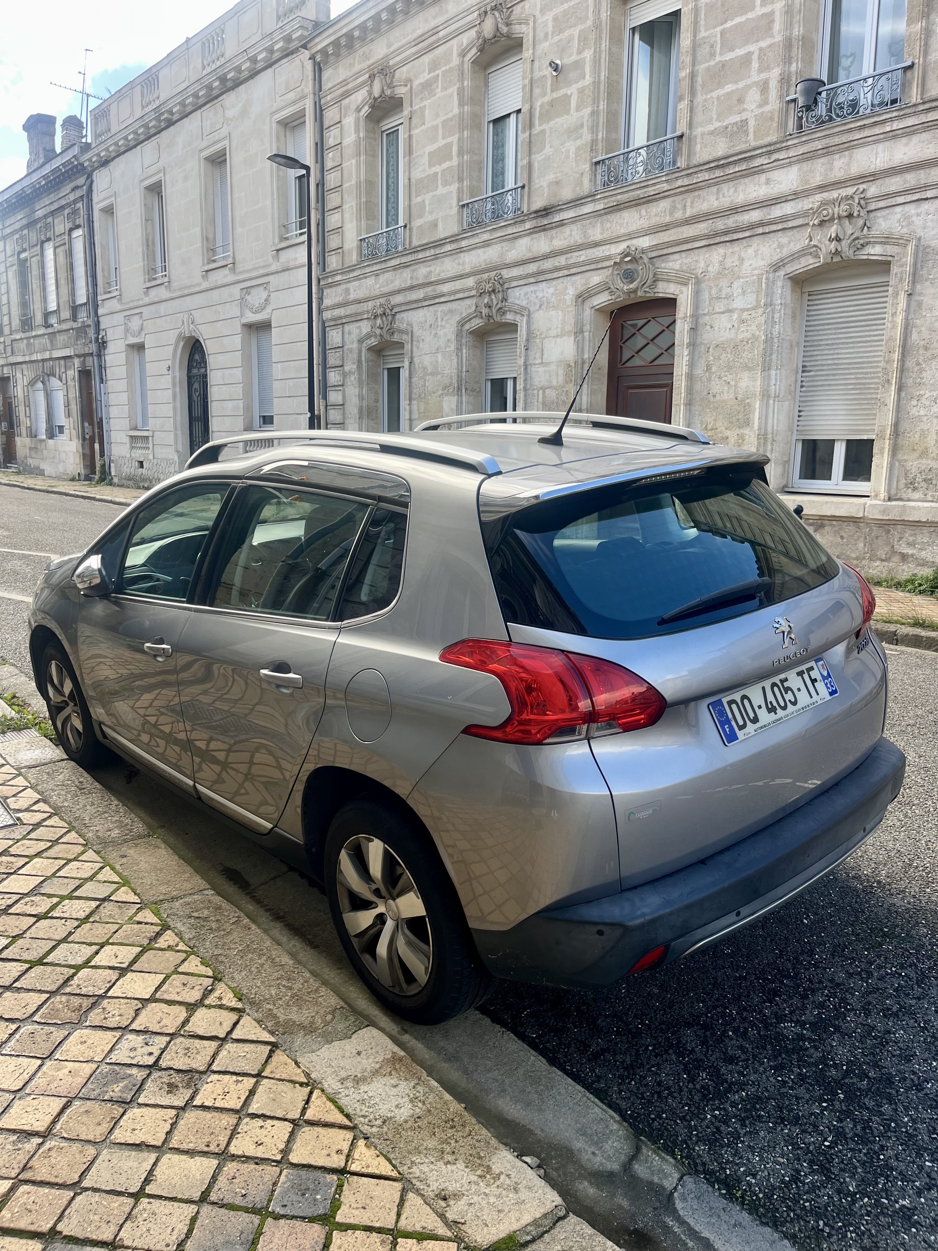 Peugeot 2008 con GPS