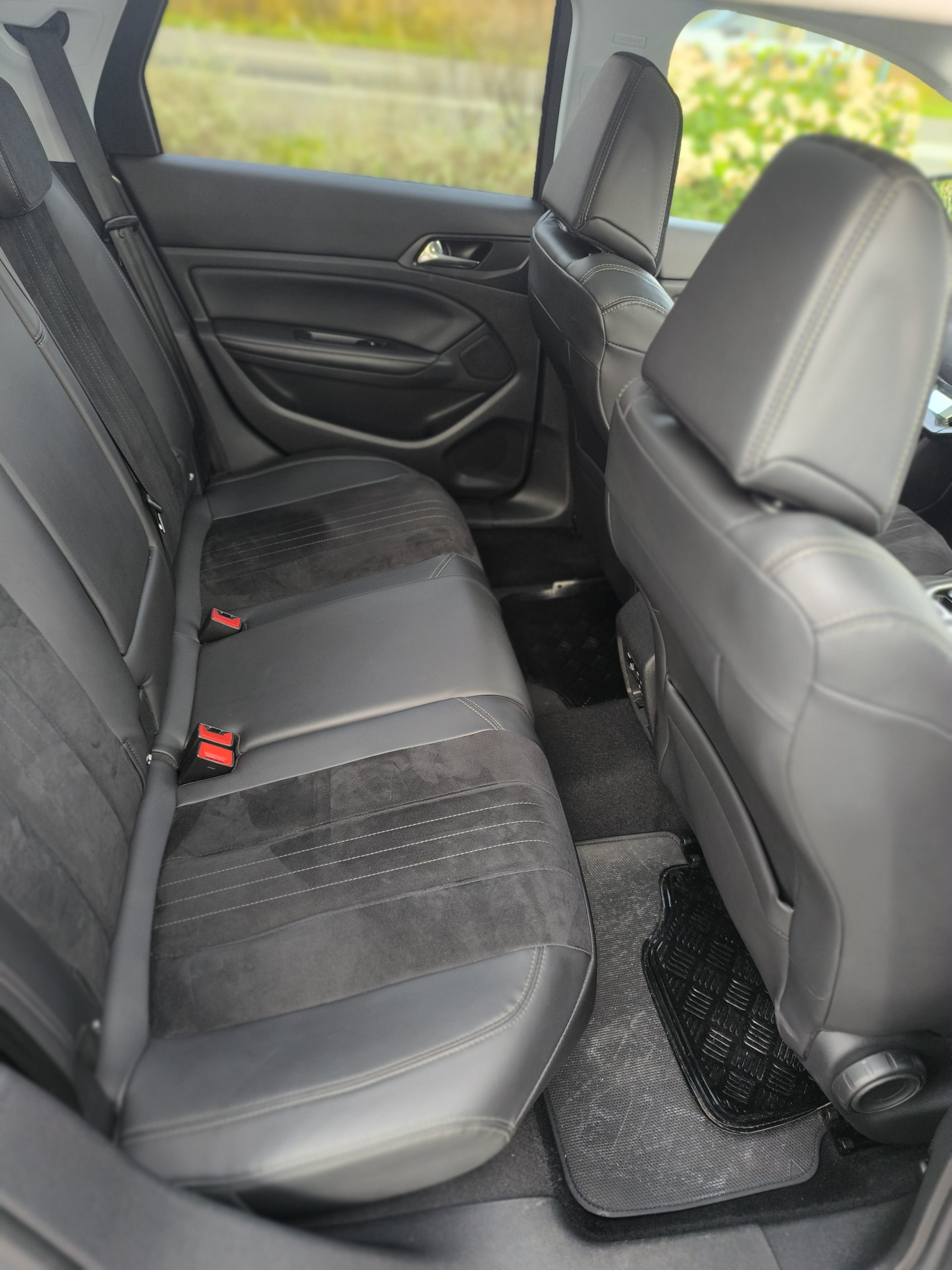 Peugeot 308 avec Entrée audio / iPod