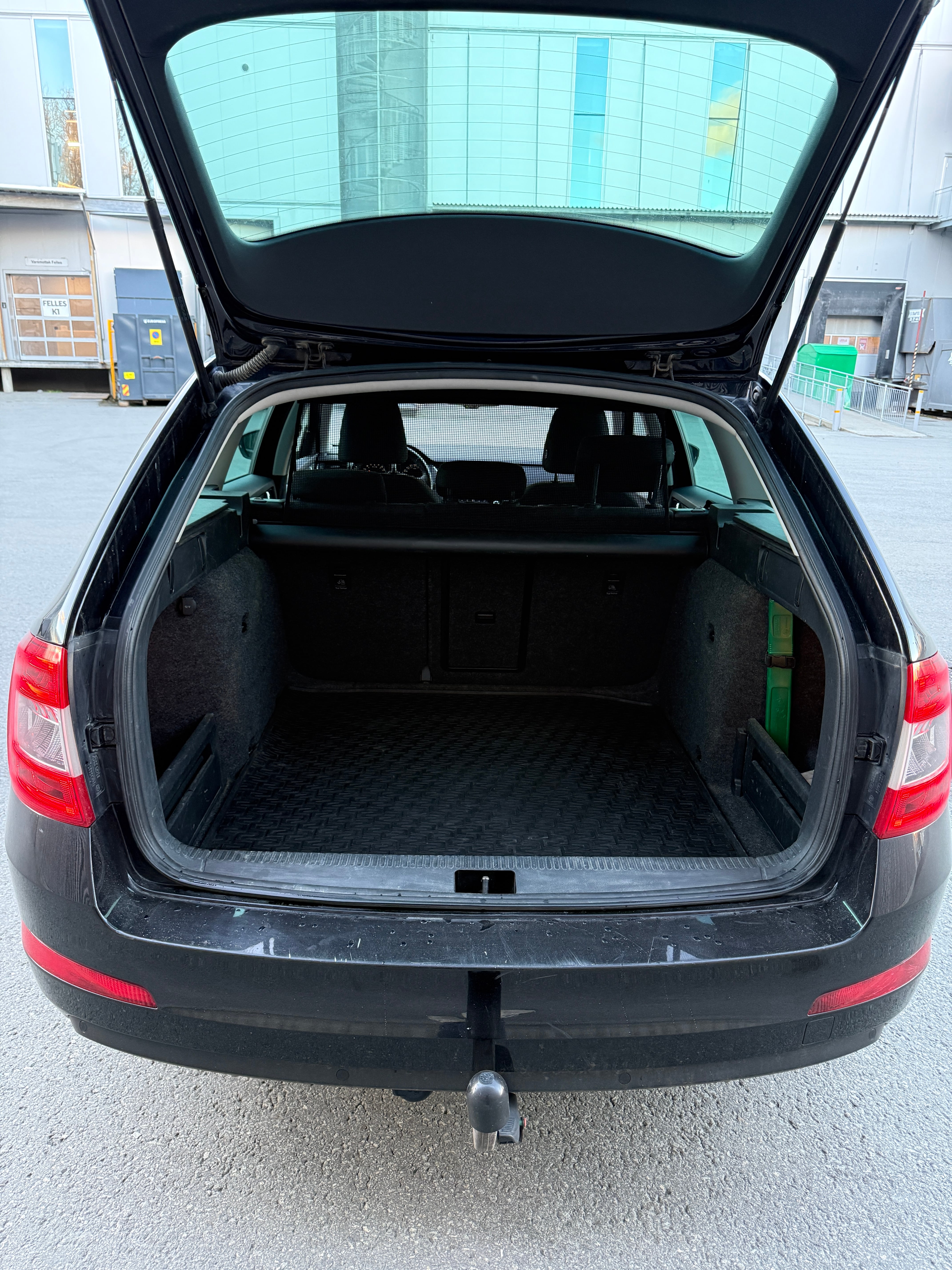 Skoda Octavia with Bluetooth audio