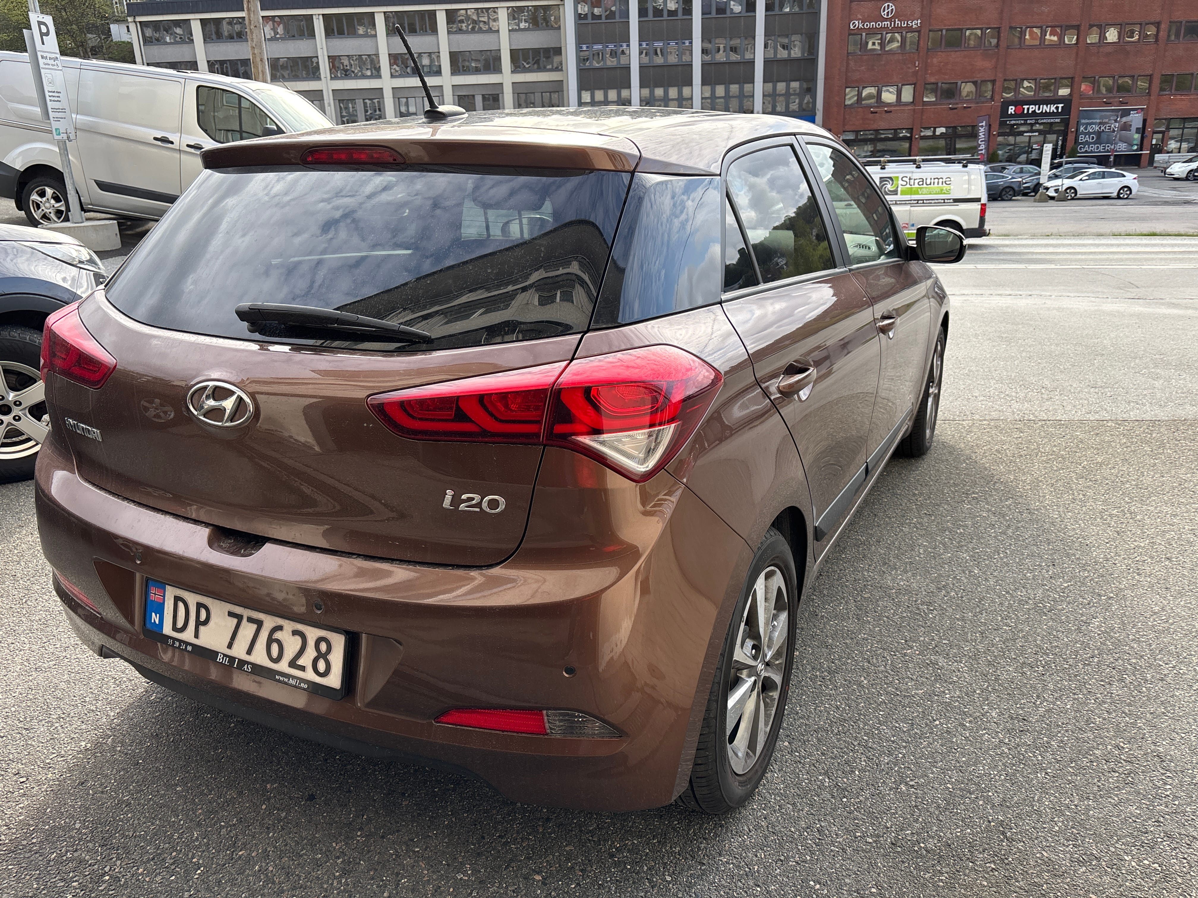 Hyundai i20 Brun 5 seter med Lydinngang
