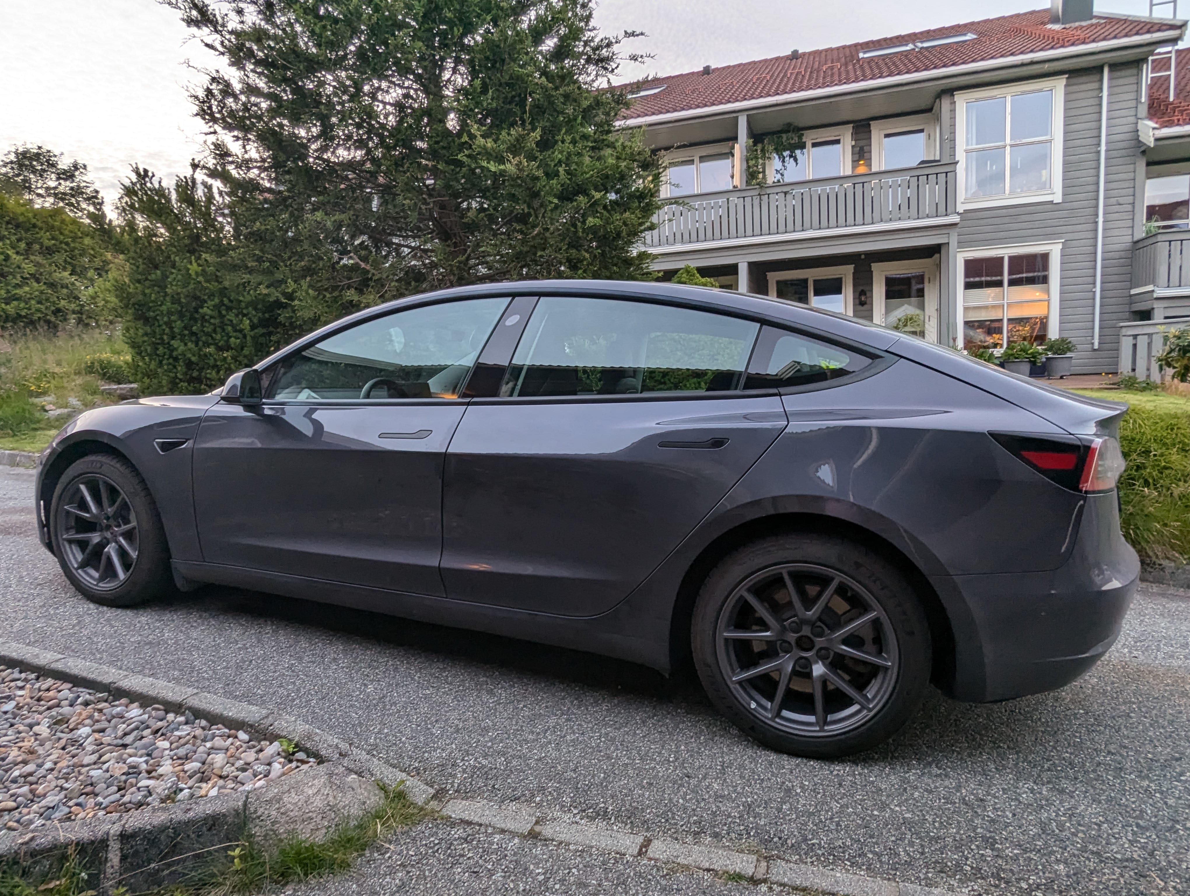 Tesla Model 3 Long Range med Aircondition