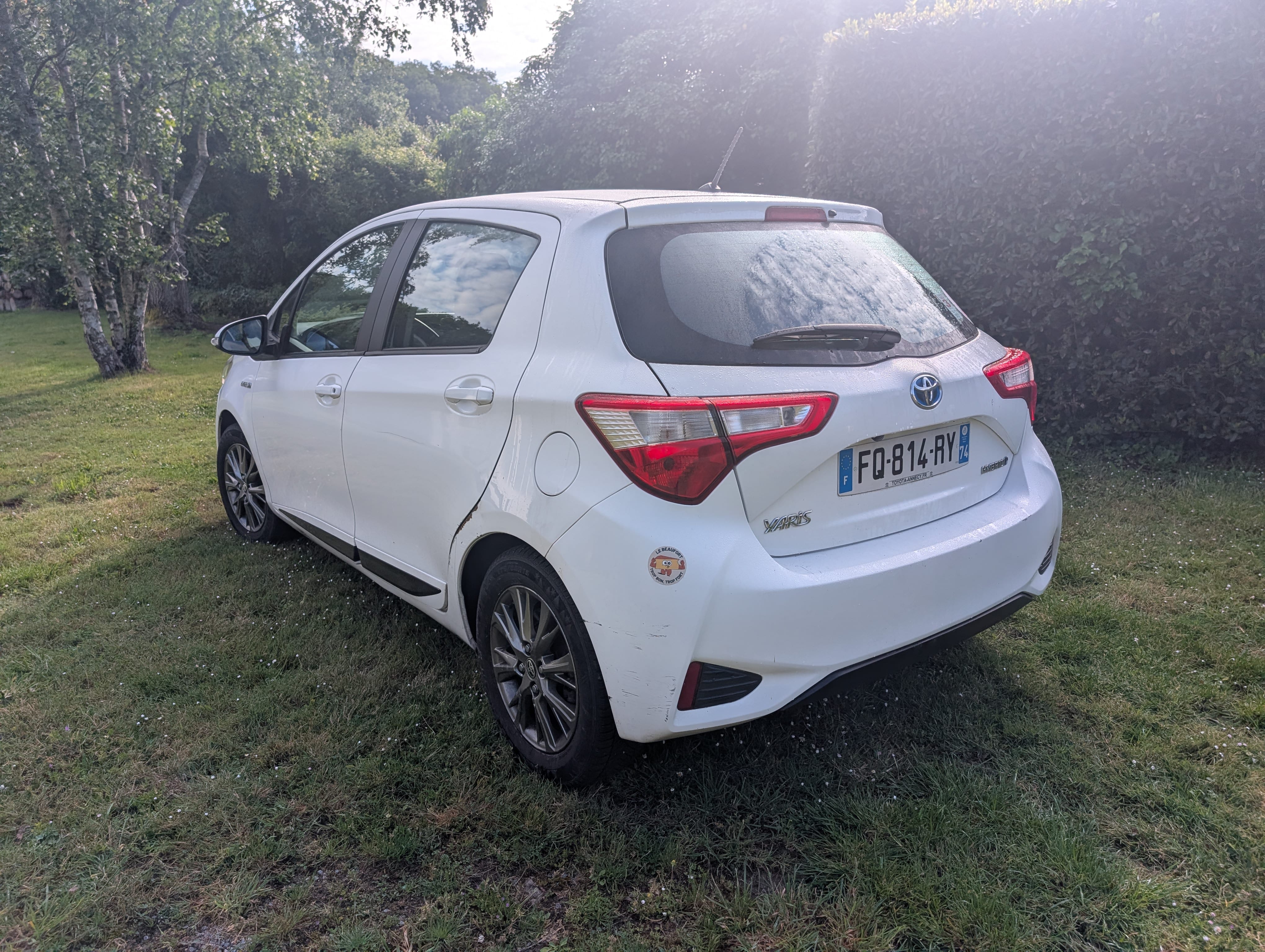 Toyota Yaris 5-Door L avec Caméra de recul
