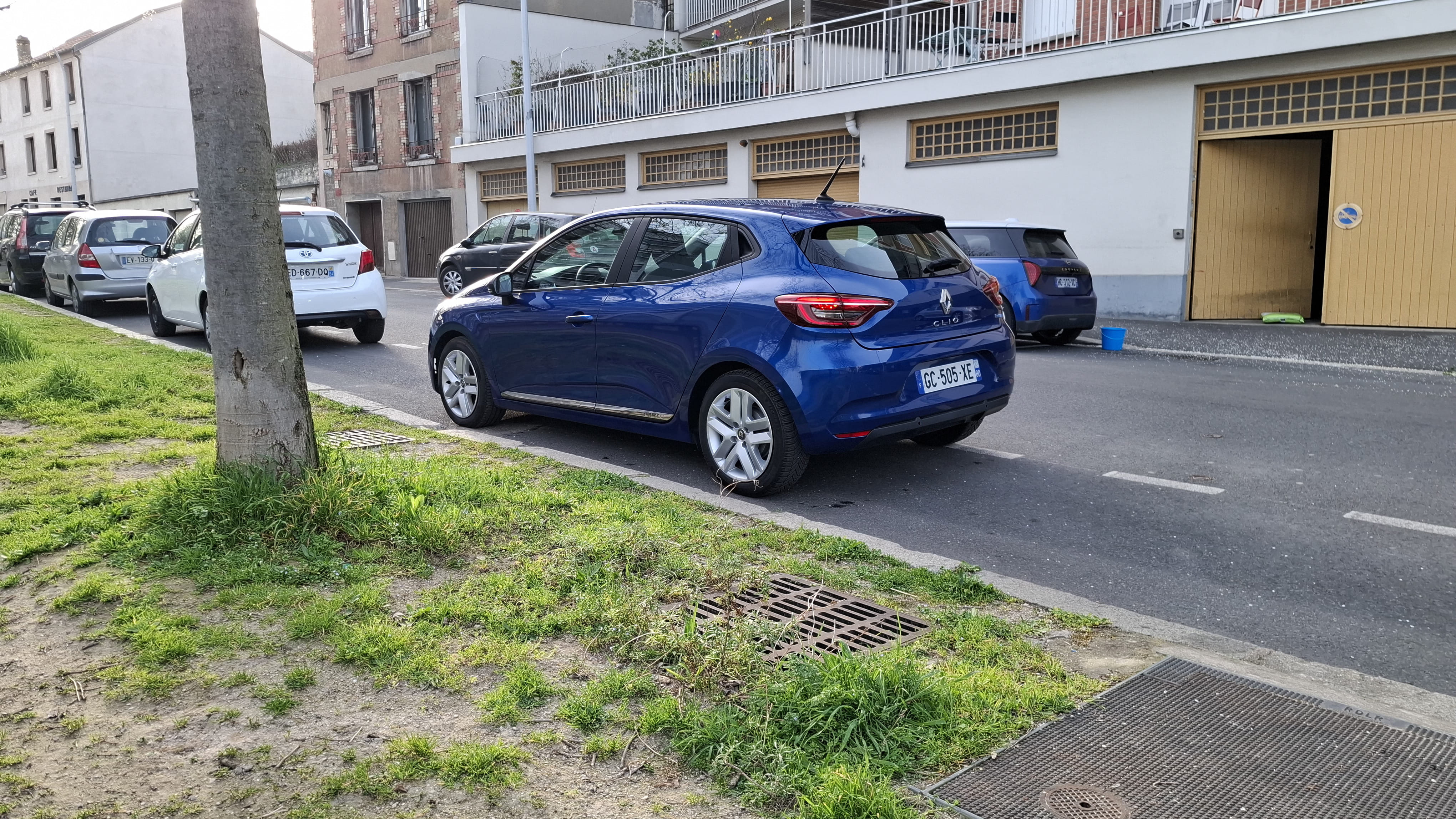 Renault Clio E-tech avec GPS