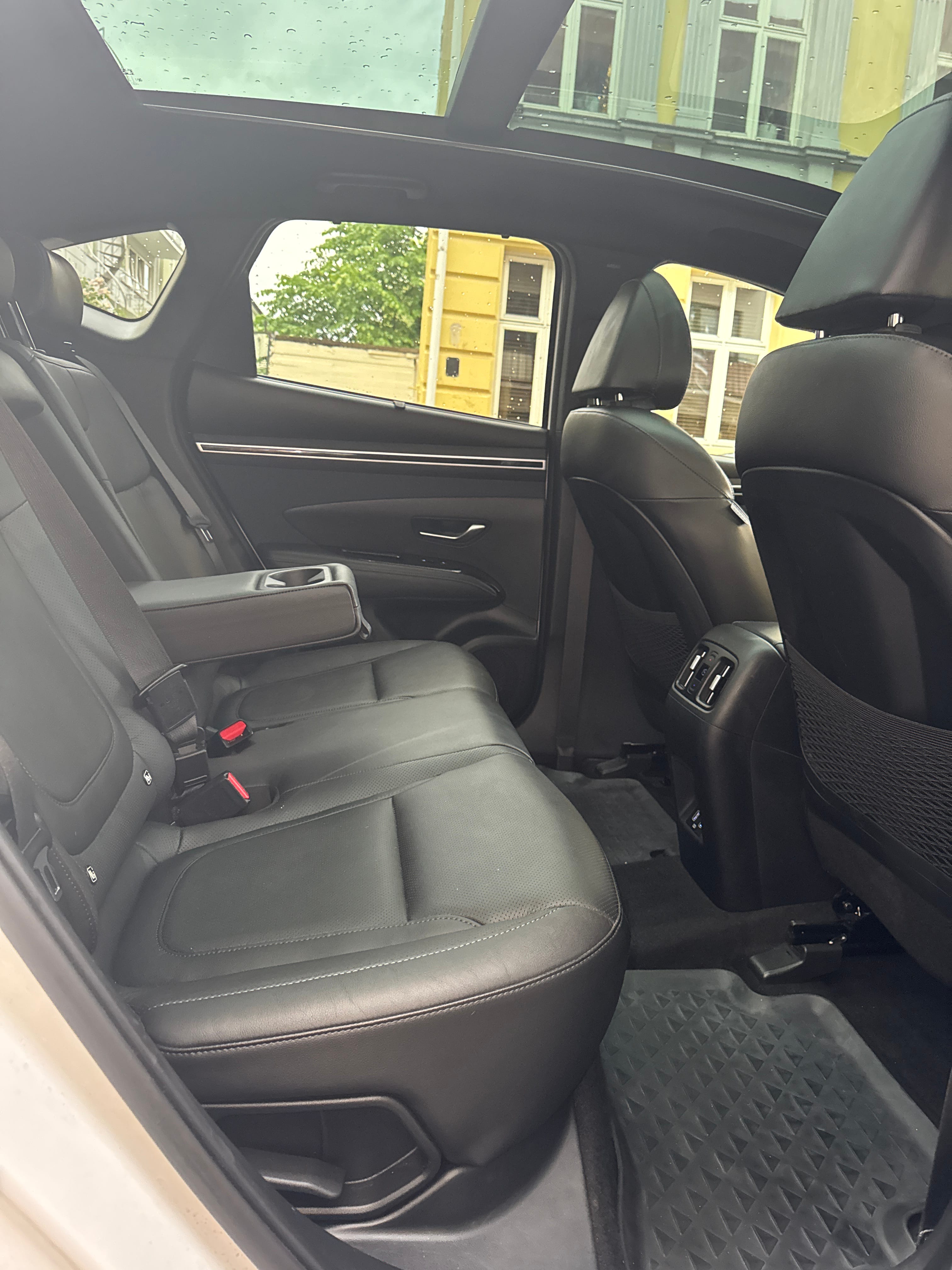 Hyundai Tucson Hybrid Limited med Bluetooth audio