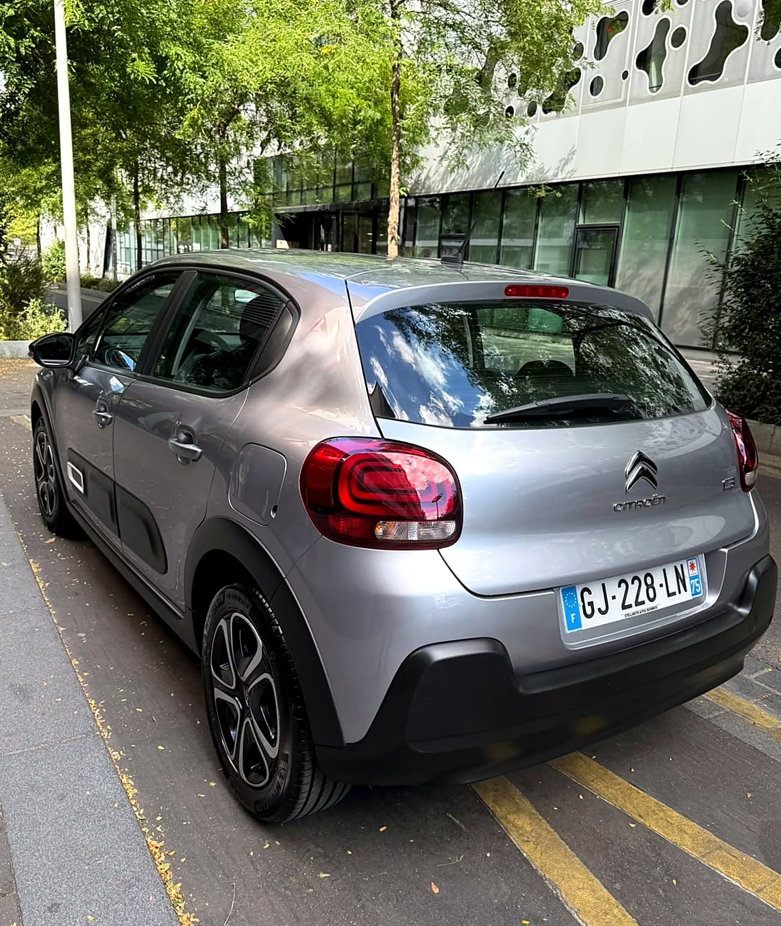 Citroen C3 III 1.2 PURETECH 82 avec Apple CarPlay