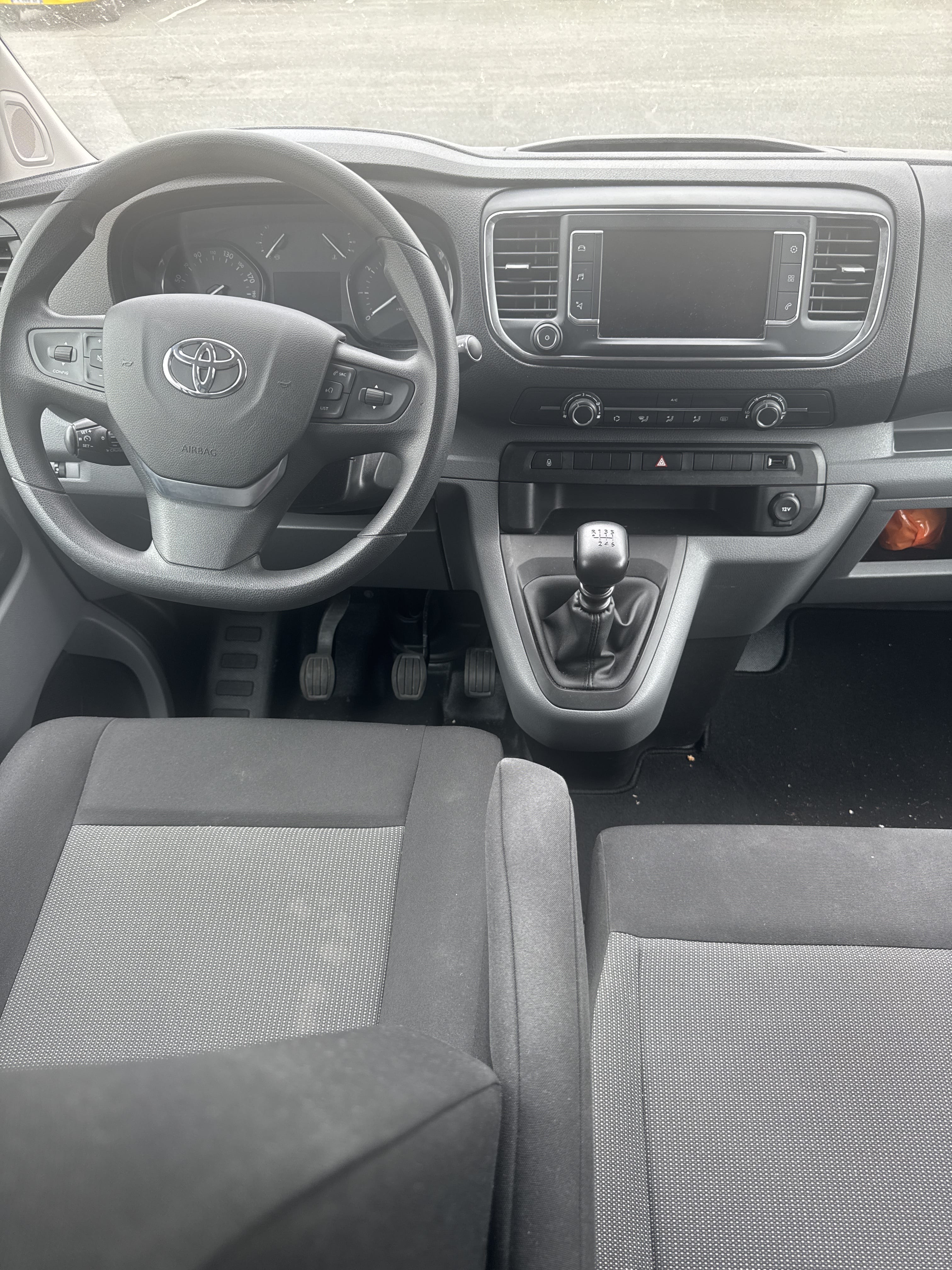 Toyota Proace Verso avec GPS