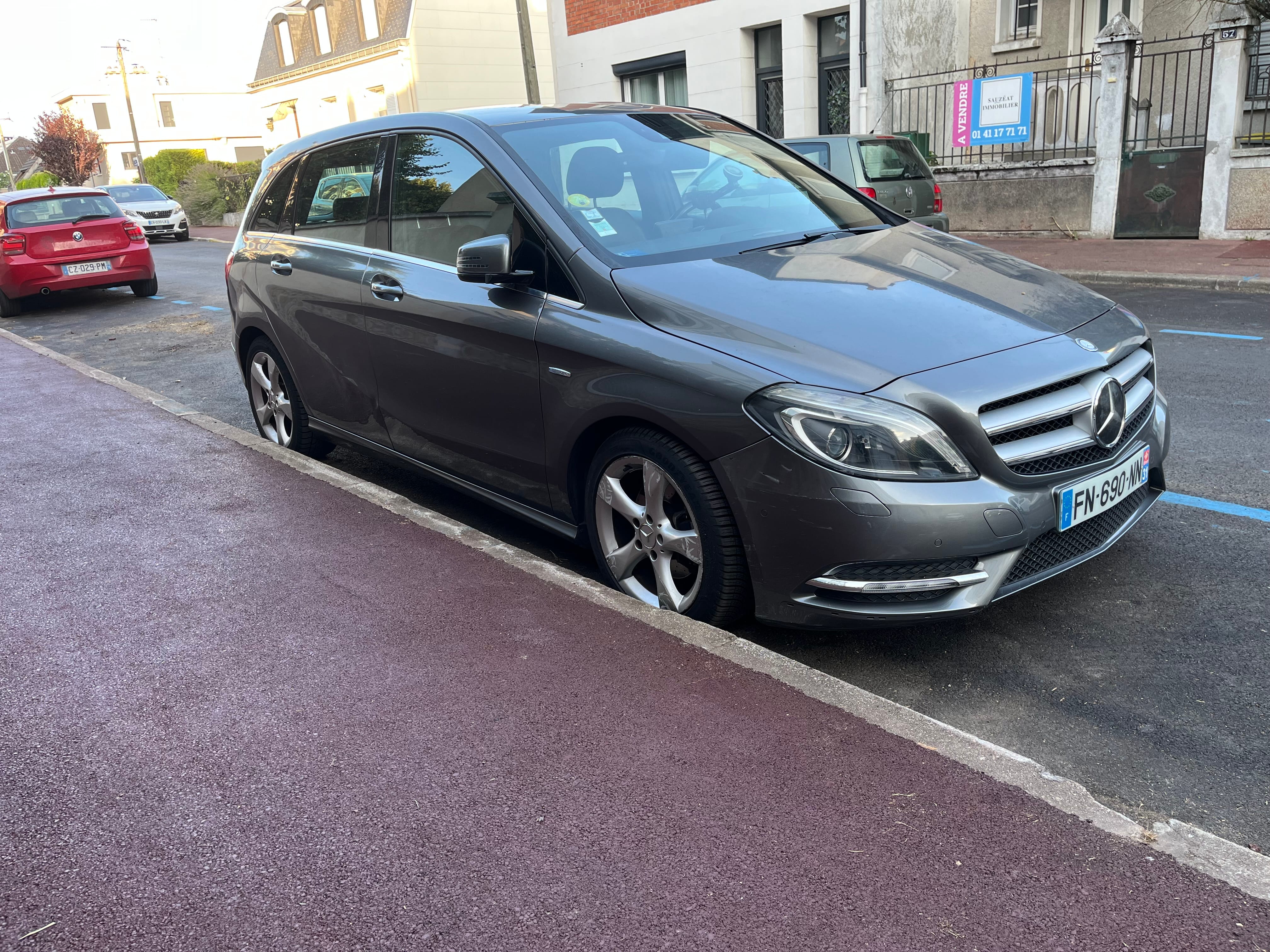 Mercedes Classe B avec Port USB