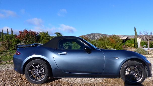 Mazda MX-5 Roadster