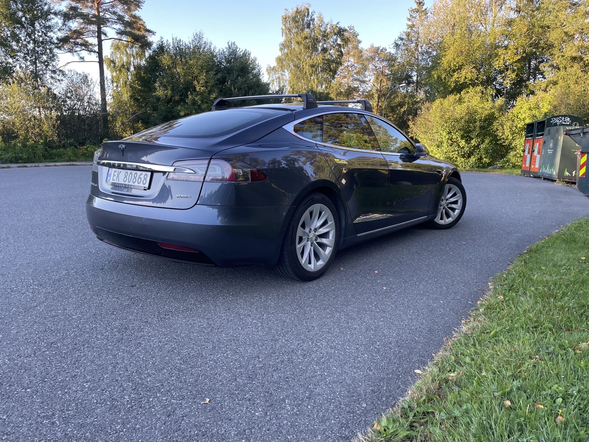 Tesla Model S 100D med GPS