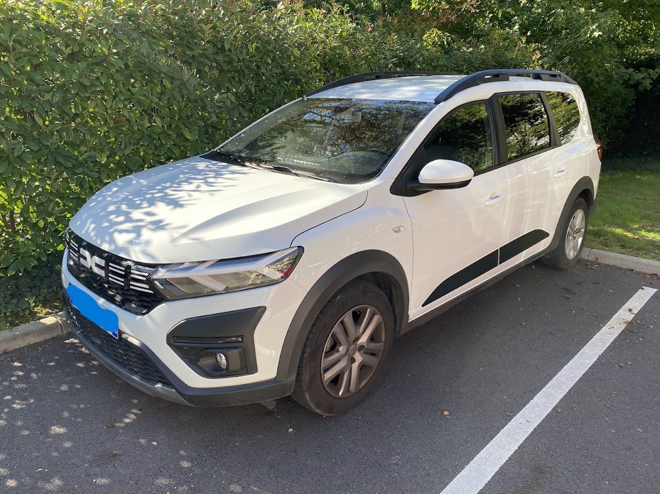 Dacia Jogger, 2023, Essence 98, 7 places