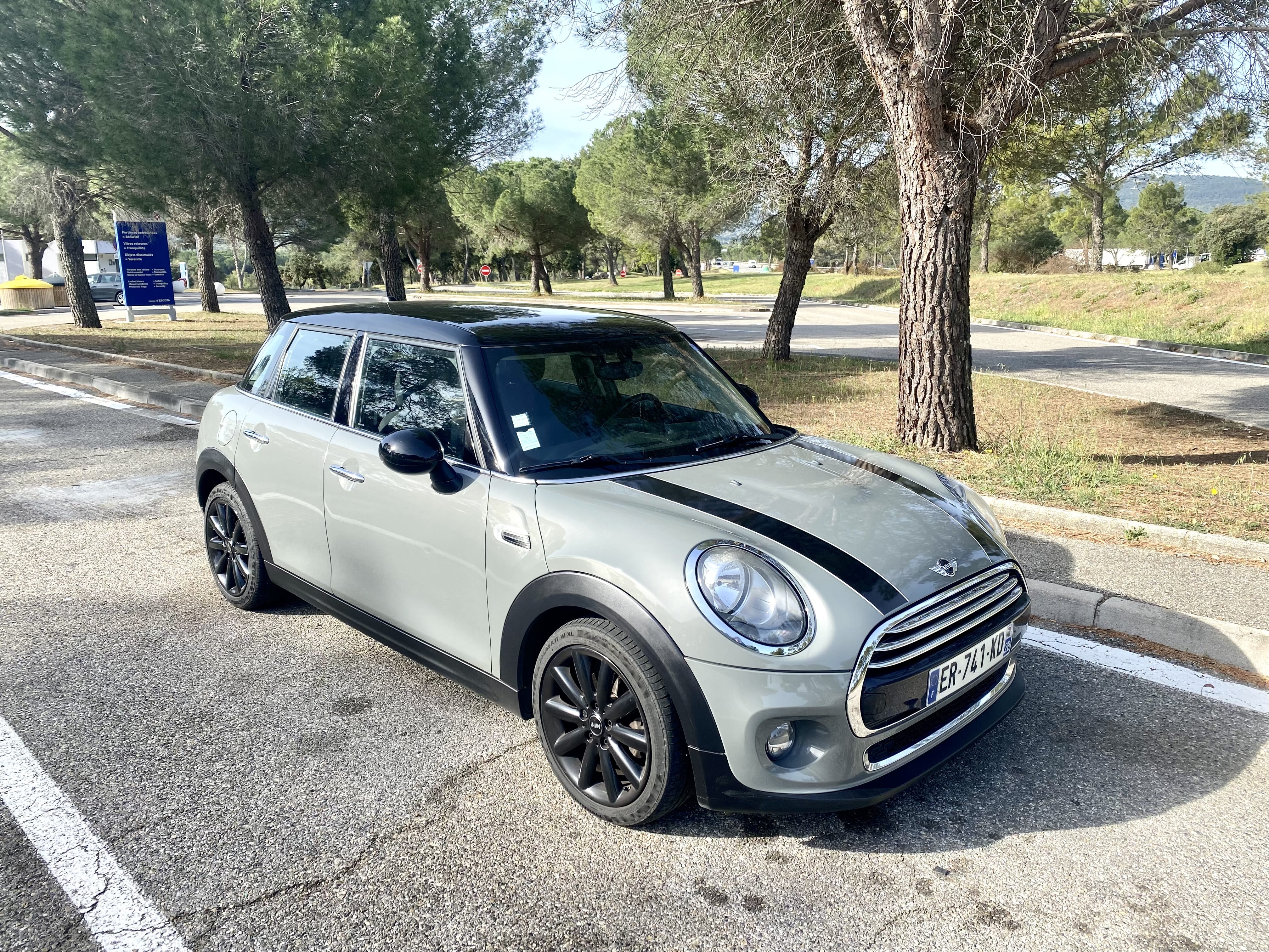 Mini Cooper 5 portes Boîte automatique avec Audio Bluetooth