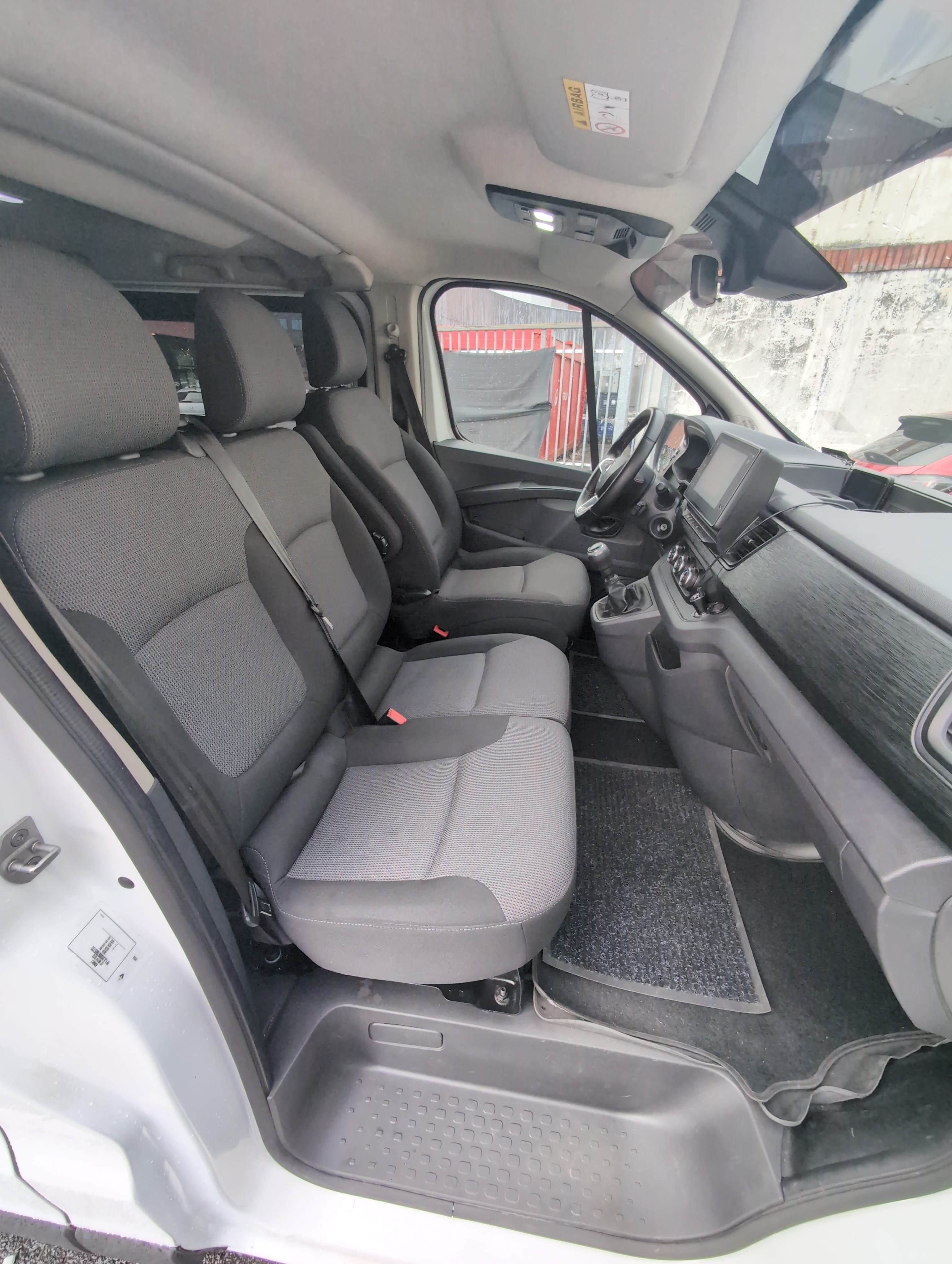 Renault Trafic Passenger L2H1 9places avec Audio Bluetooth