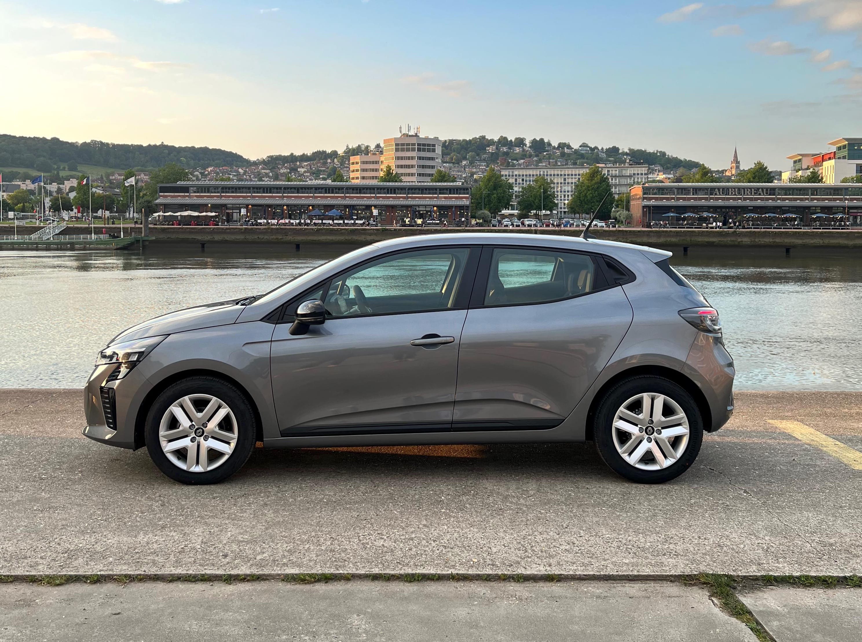 Renault Clio avec Climatisation