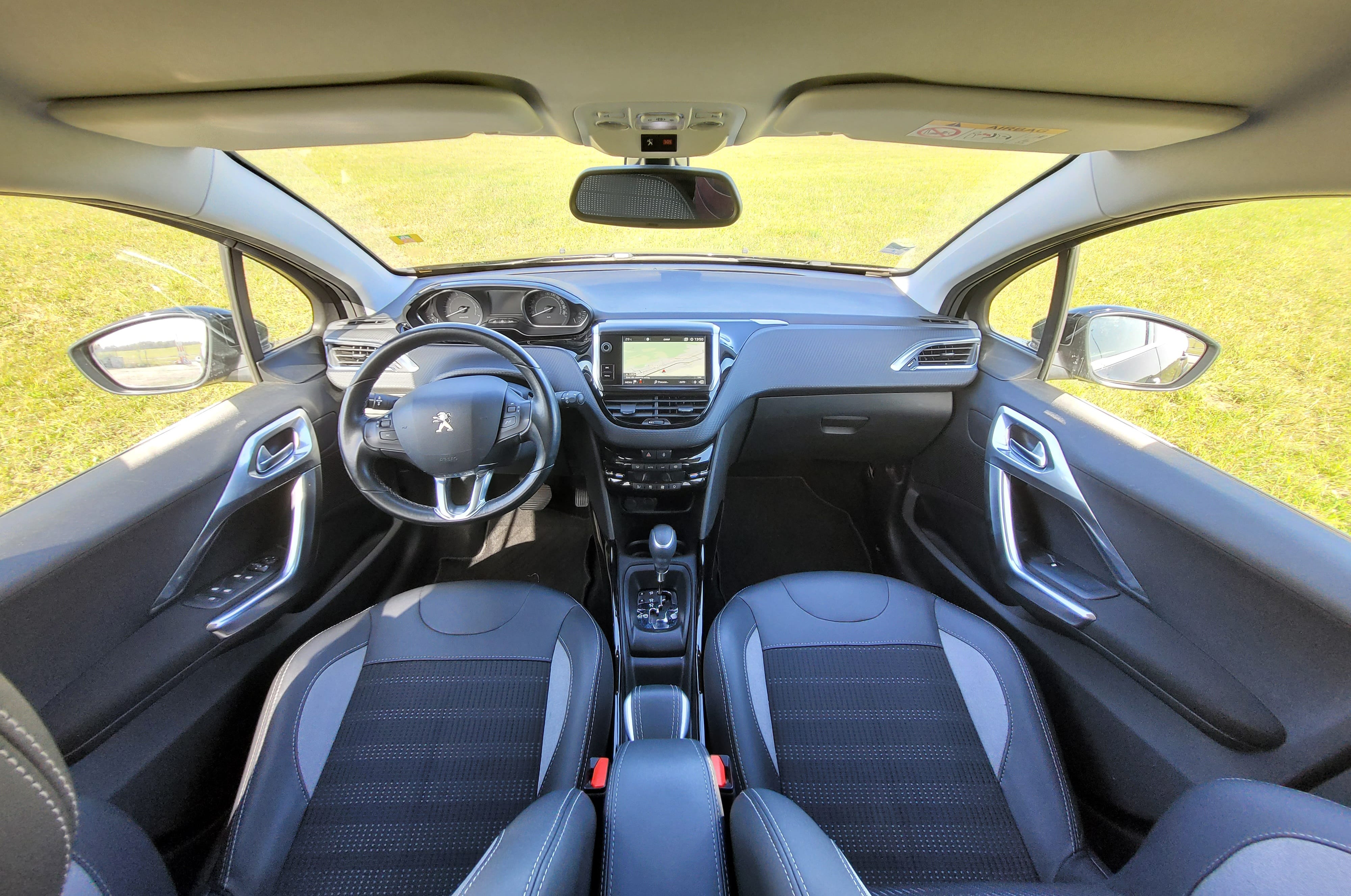 Peugeot 2008 avec GPS