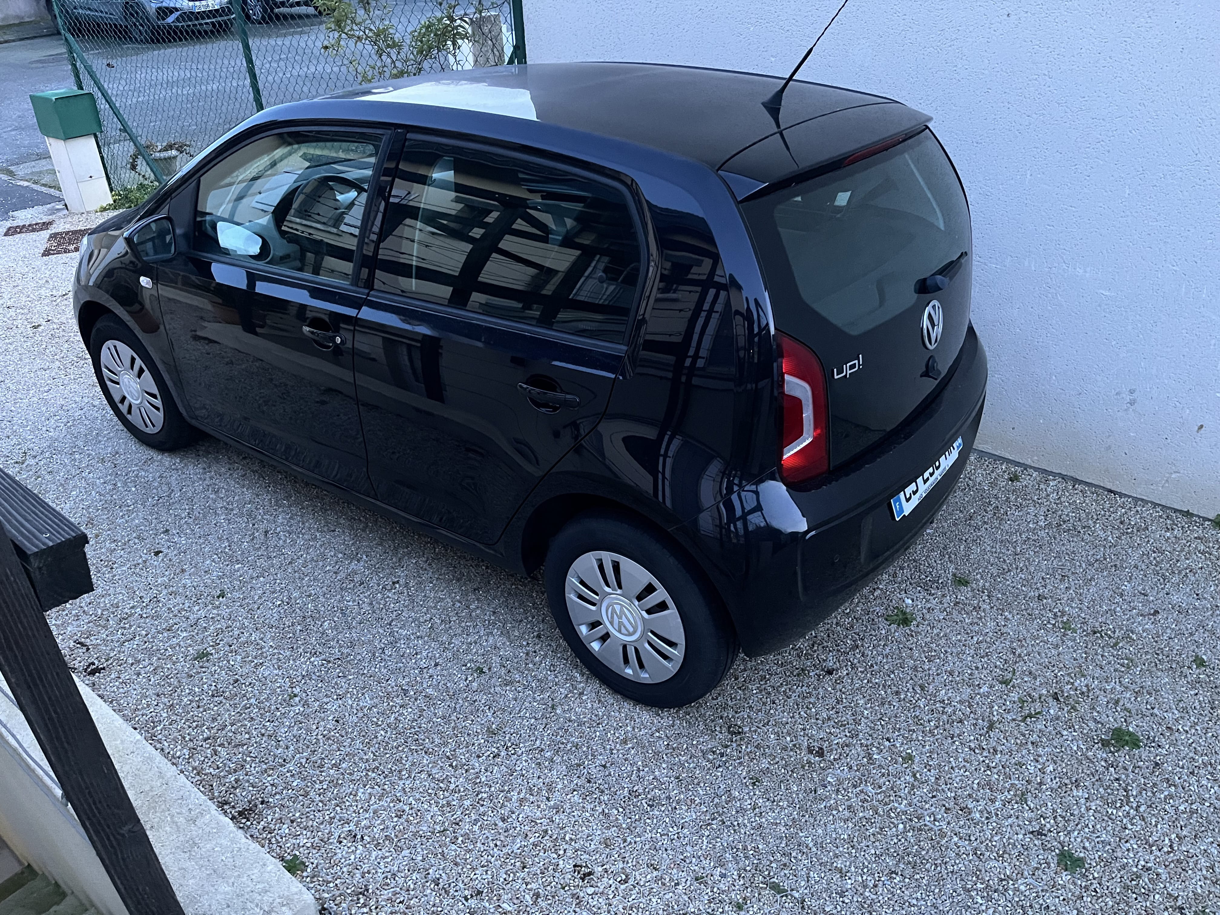 Volkswagen Up! 1.0L 75cv