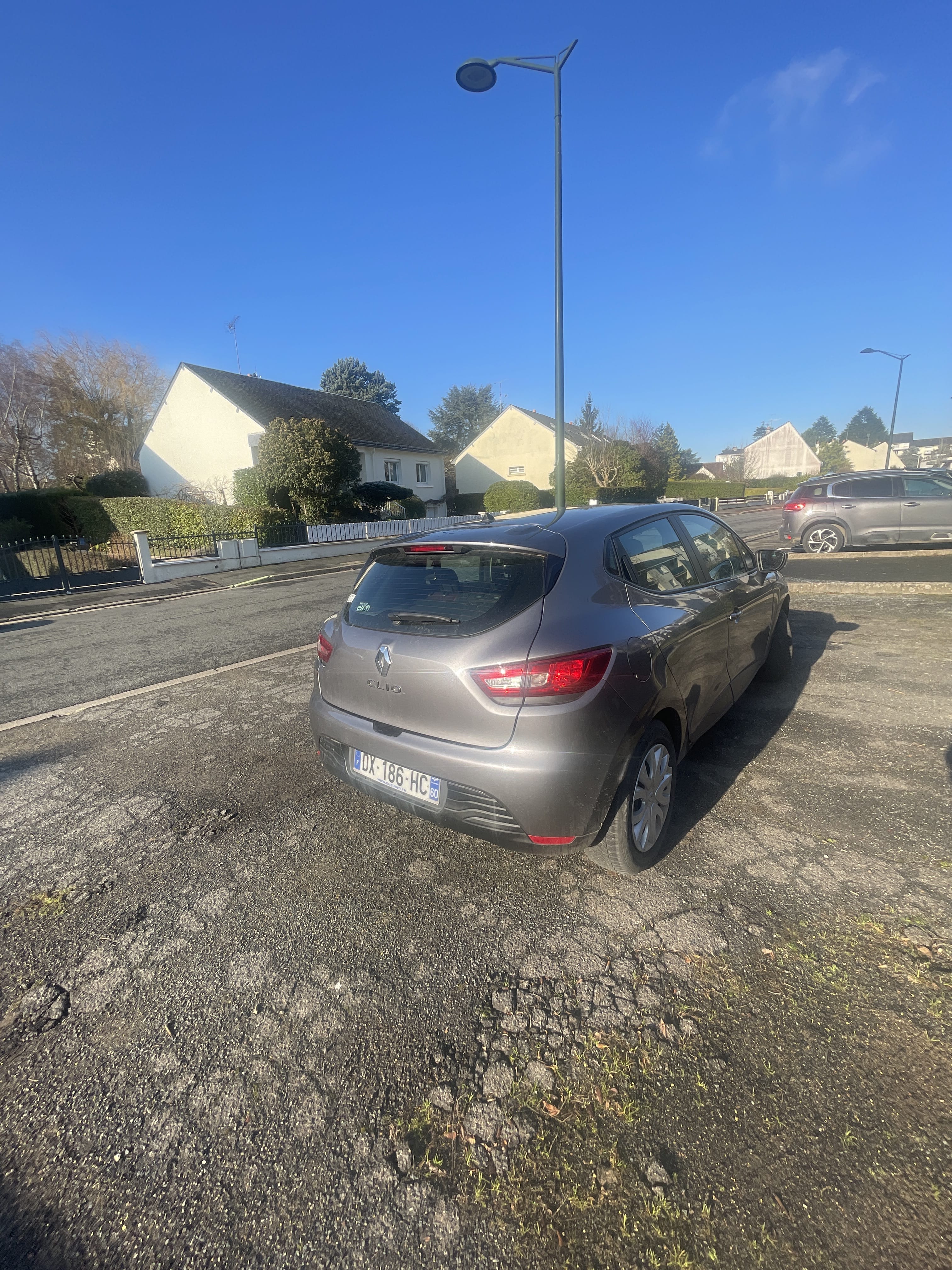 Renault Clio IV Zen 1.2 16V 75