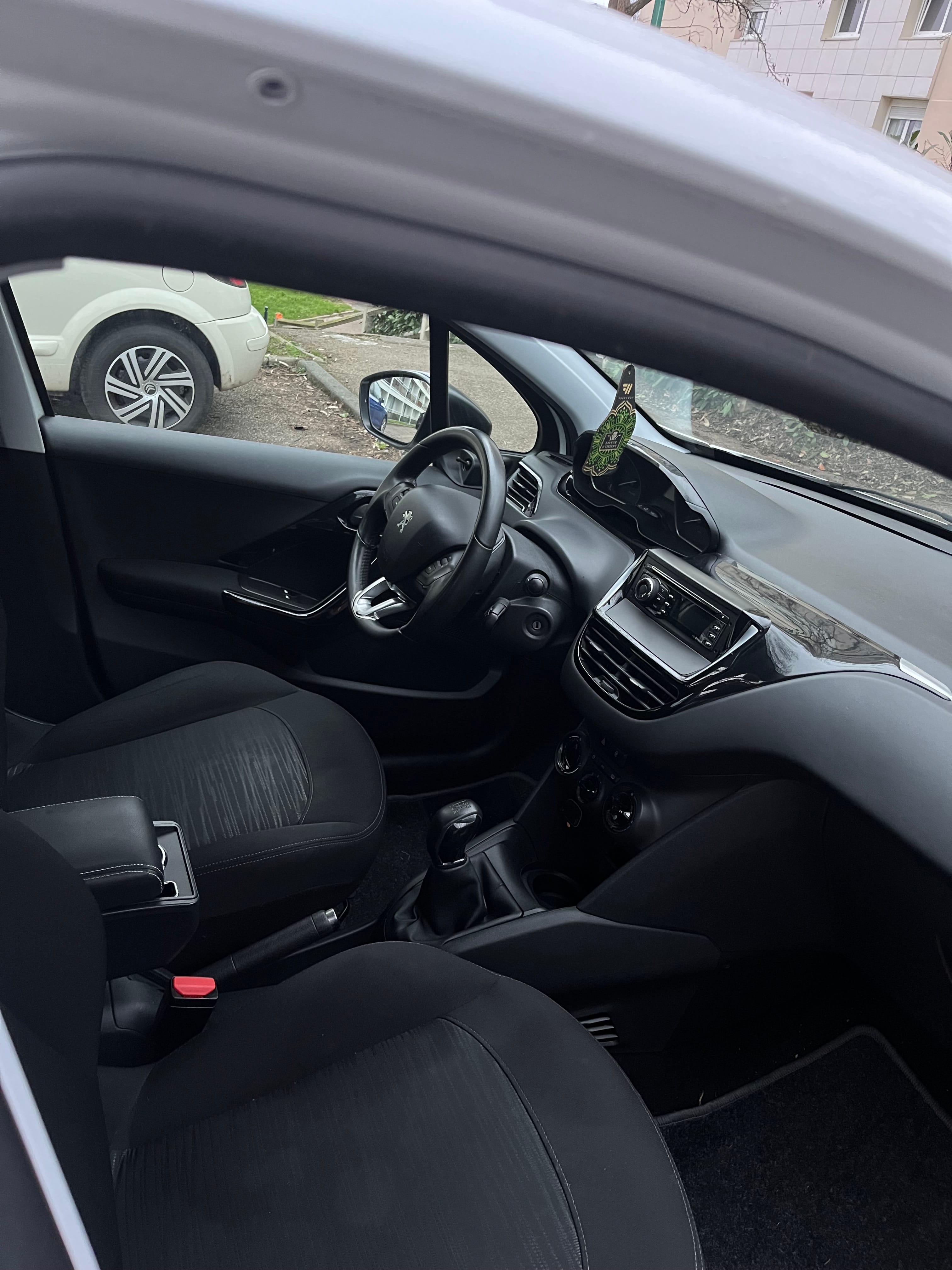 Peugeot 208 avec Régulateur de vitesse