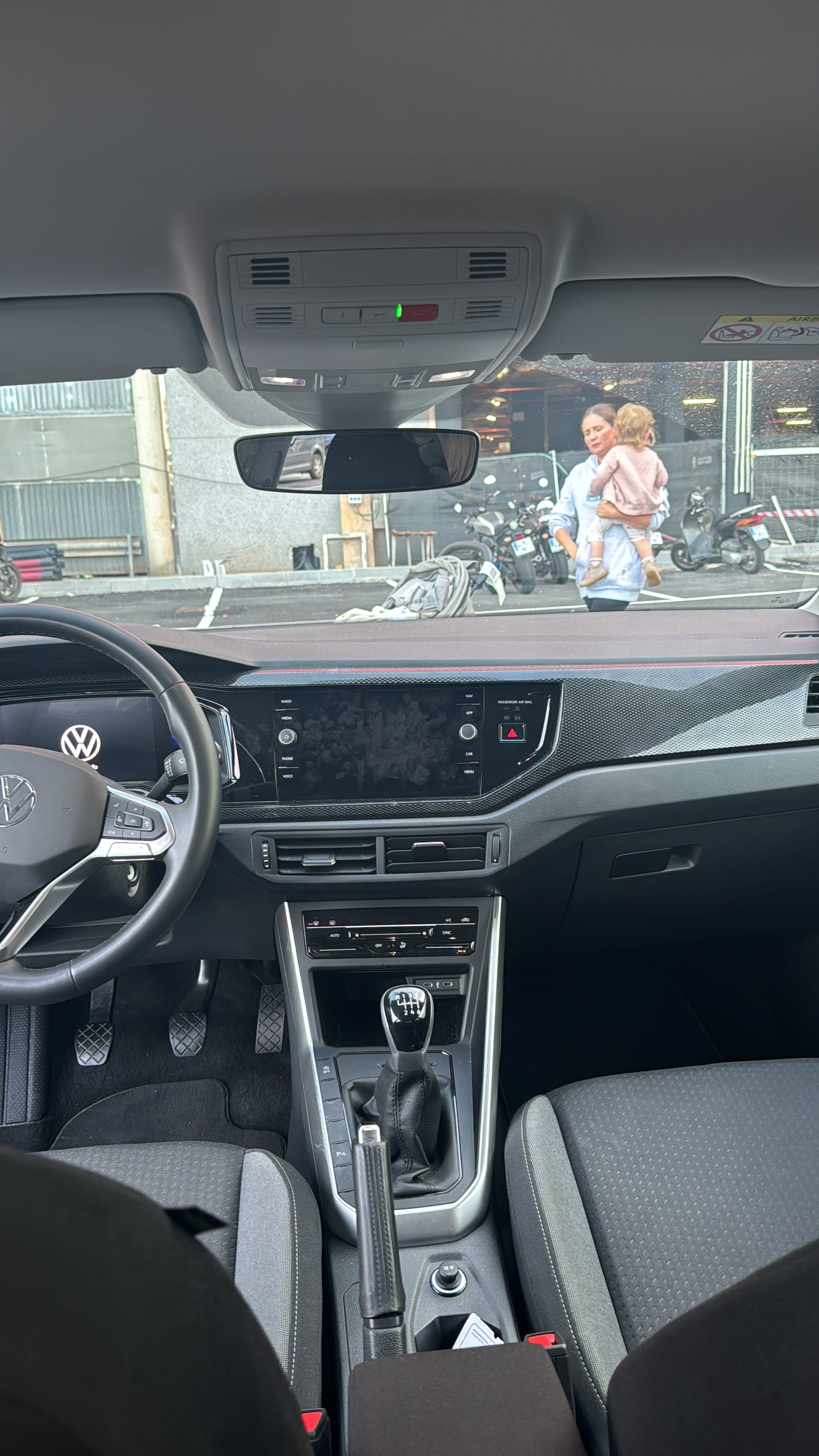 Volkswagen Taigo mit Navigationsgerät