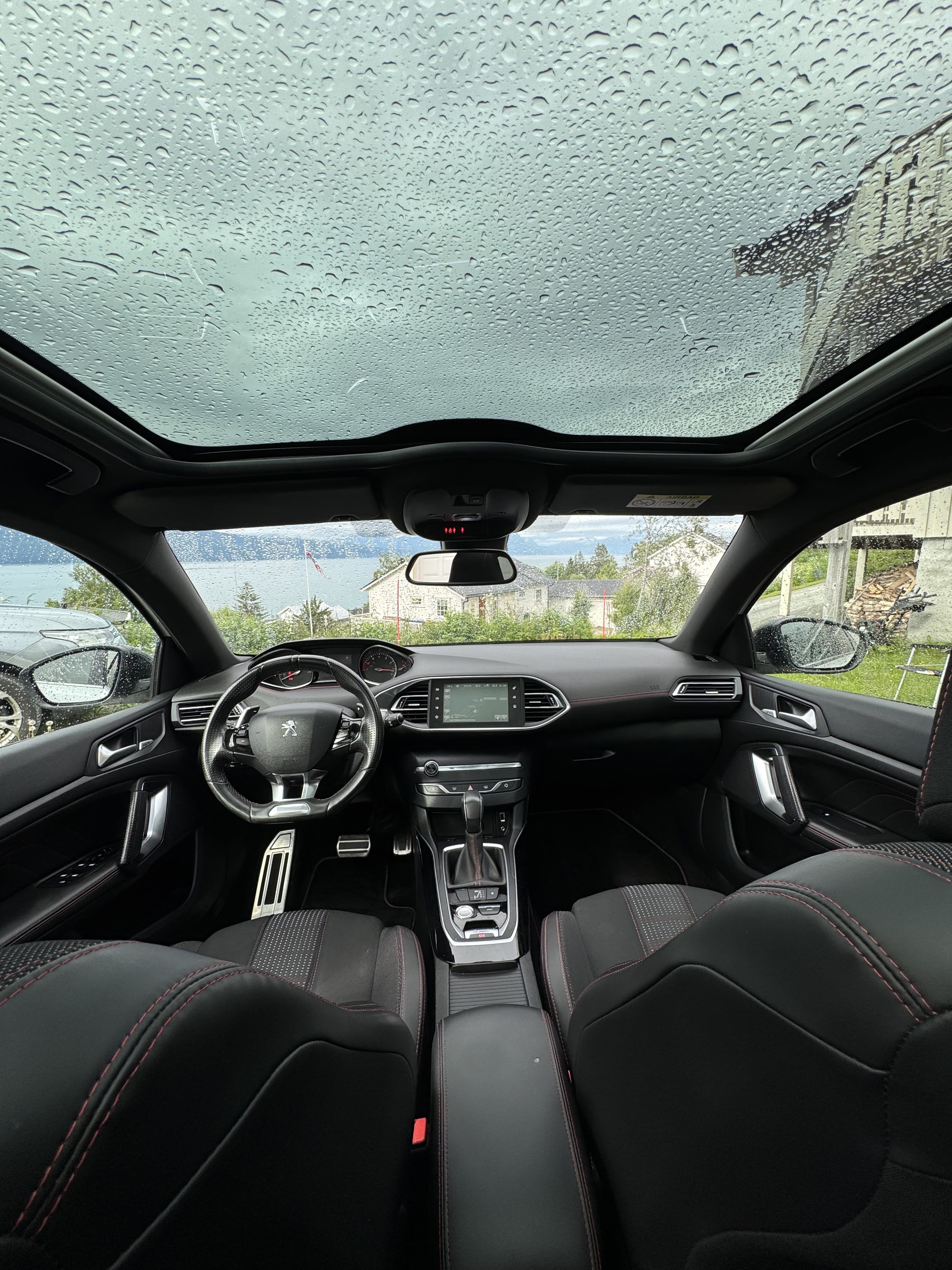 Peugeot 308 SW 1.2 Puretech with GPS