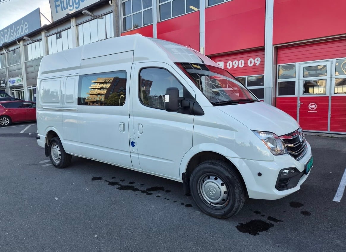 Maxus EV80 Bil 15 with Car radio