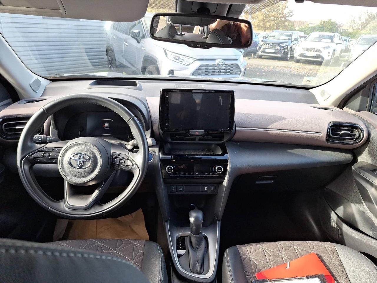 Toyota Yaris Cross Hybrid avec Entrée audio / iPod