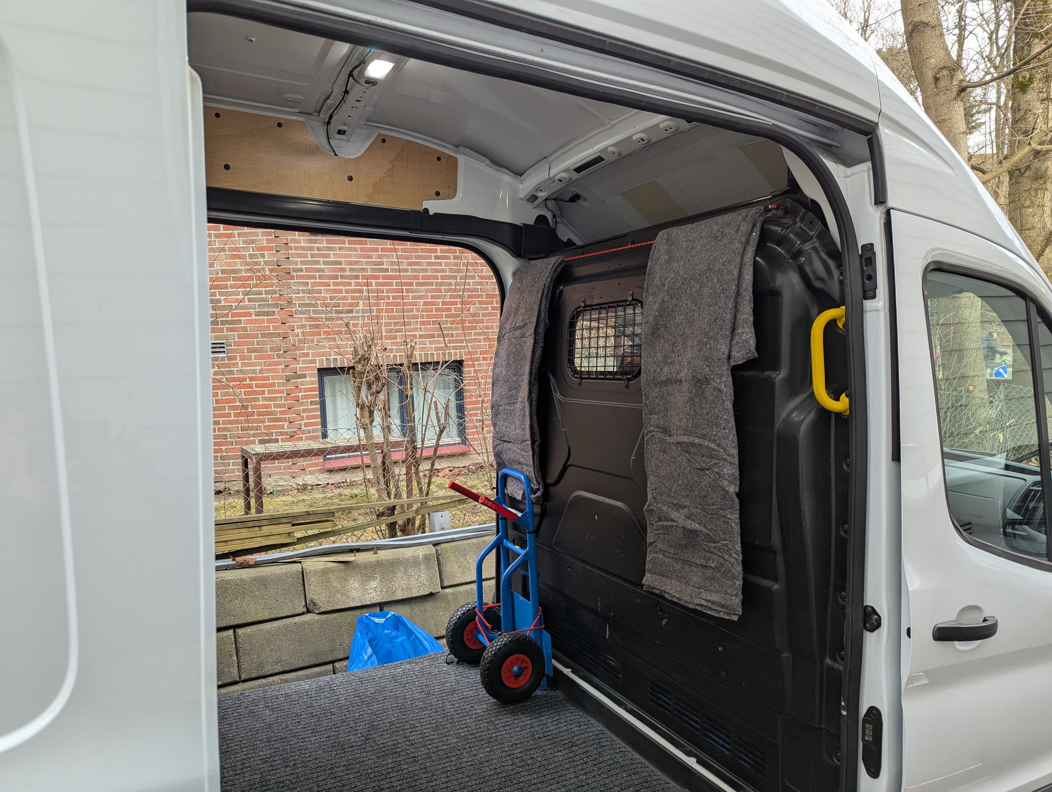 Ford Transit 350 med Bluetooth audio