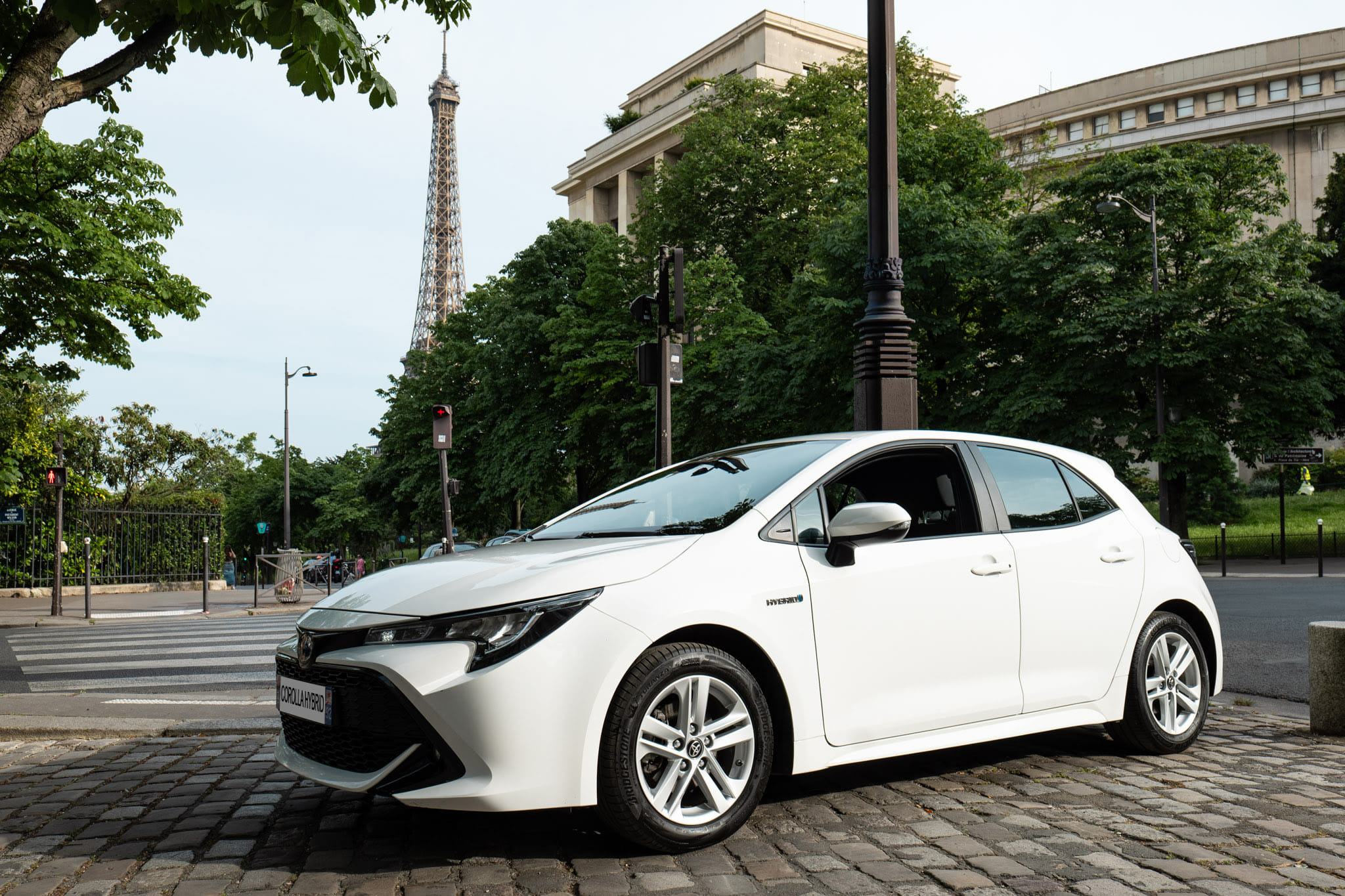 Toyota Corolla Hybride Berline, 2020, Essence 95 / Électrique (hybride), automatique