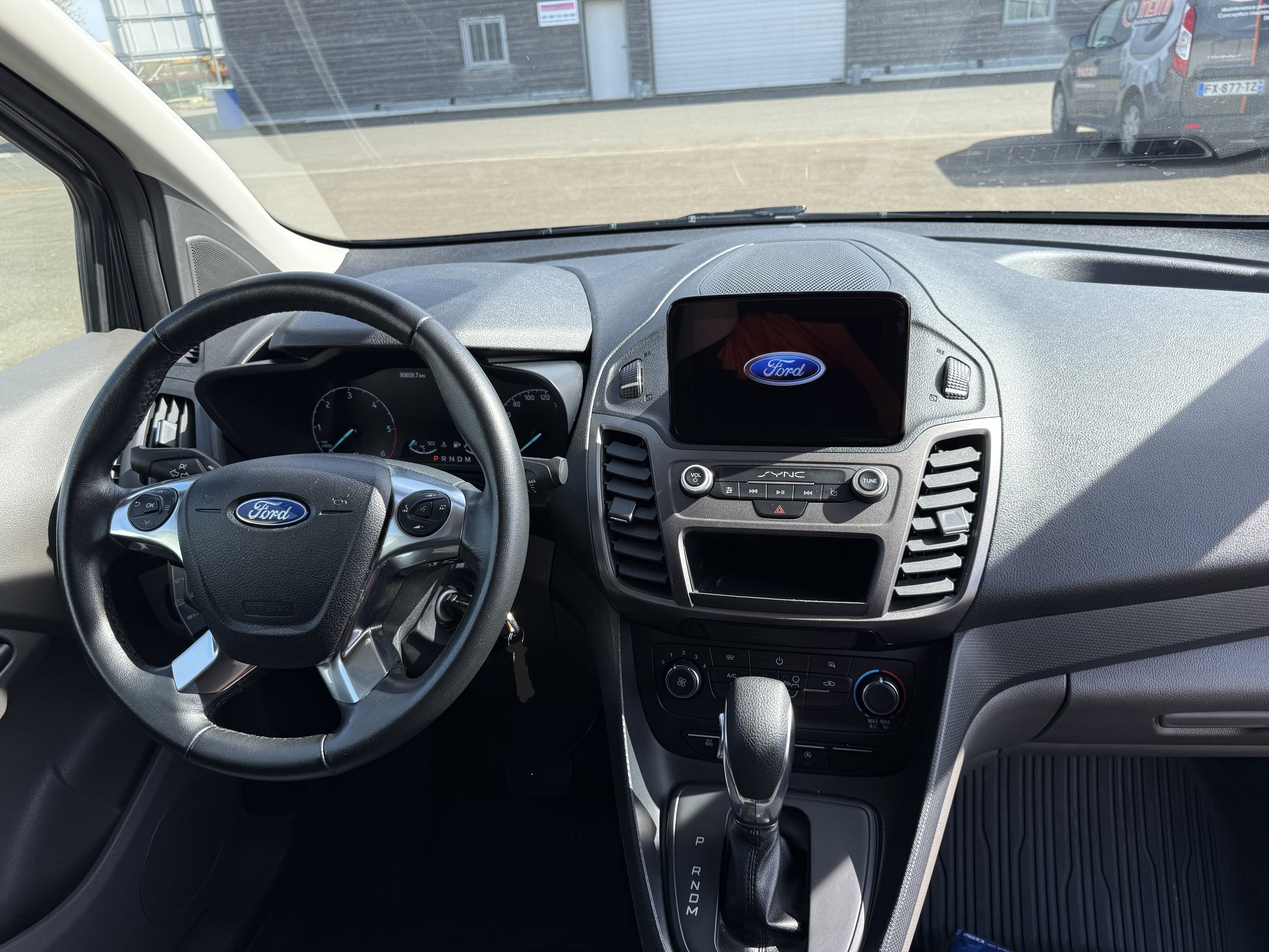 Ford Transit Connect avec GPS