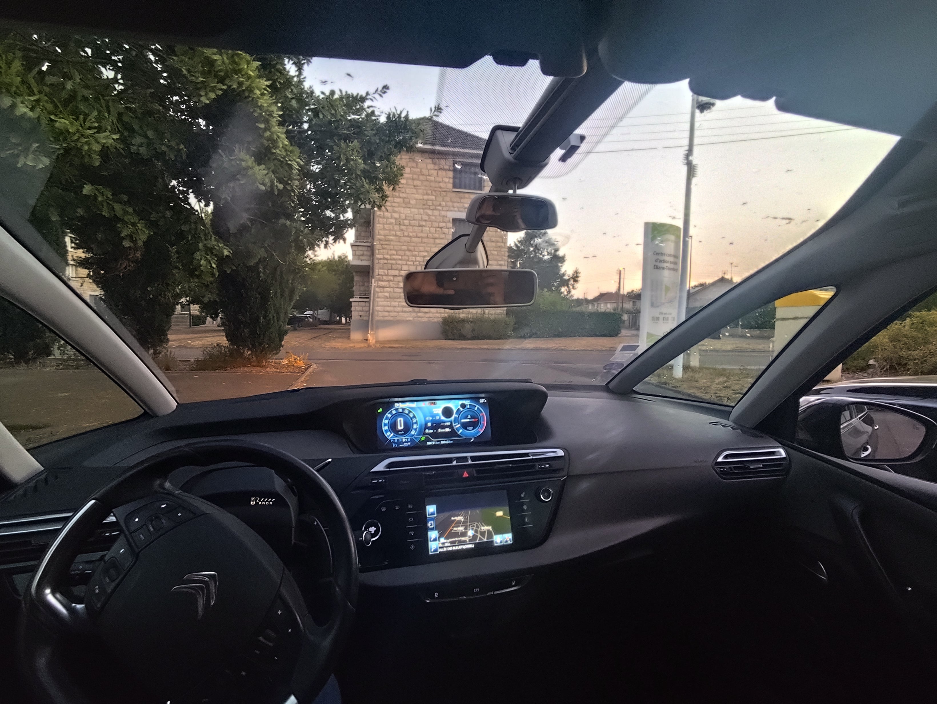 Citroen C4 Picasso avec GPS