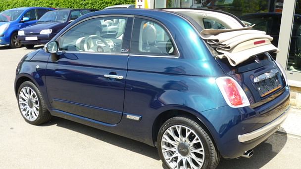 Fiat 500 C Louez la Fiat 500 Cabriolet – Élégance, Maniabilité et Plaisir de Conduite ! avec Climatisation