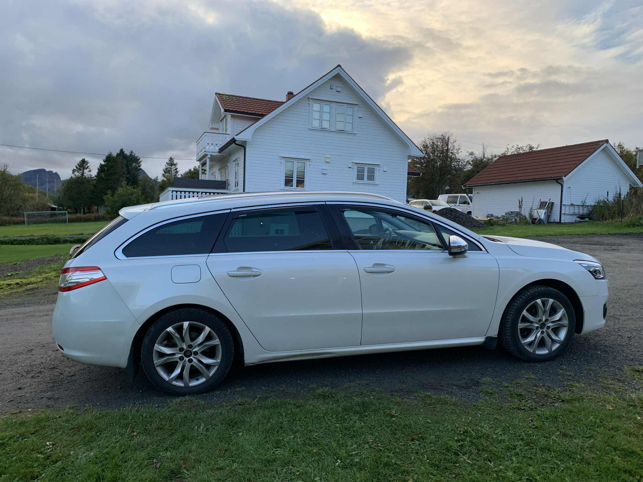 Peugeot 508 SW with Air conditioning