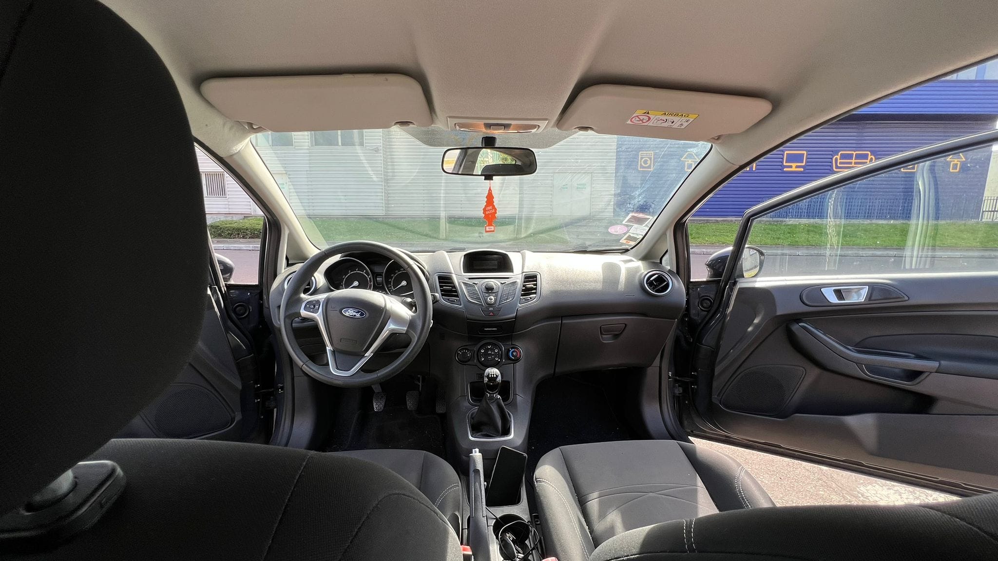 Ford Fiesta 1.25 Essence avec Audio Bluetooth
