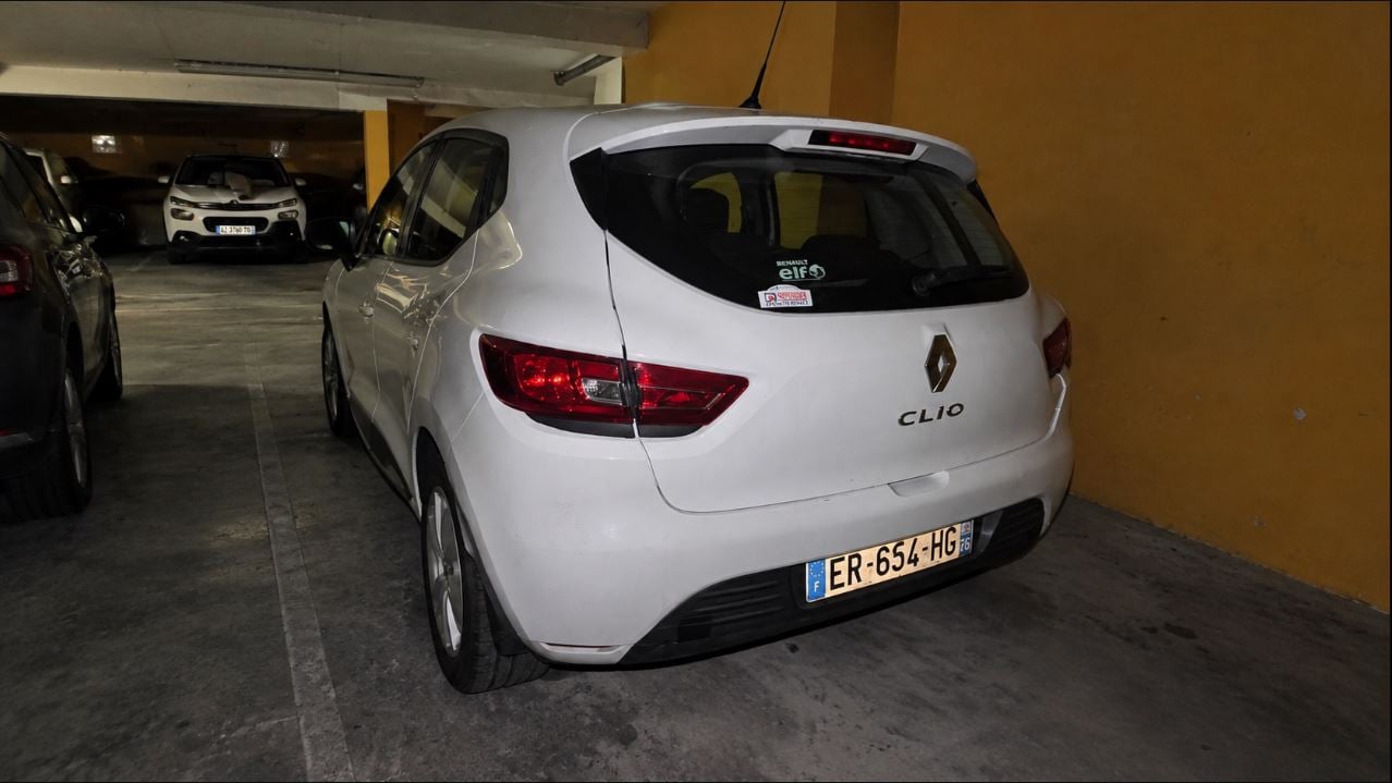 Renault Clio ER654HG avec Régulateur de vitesse