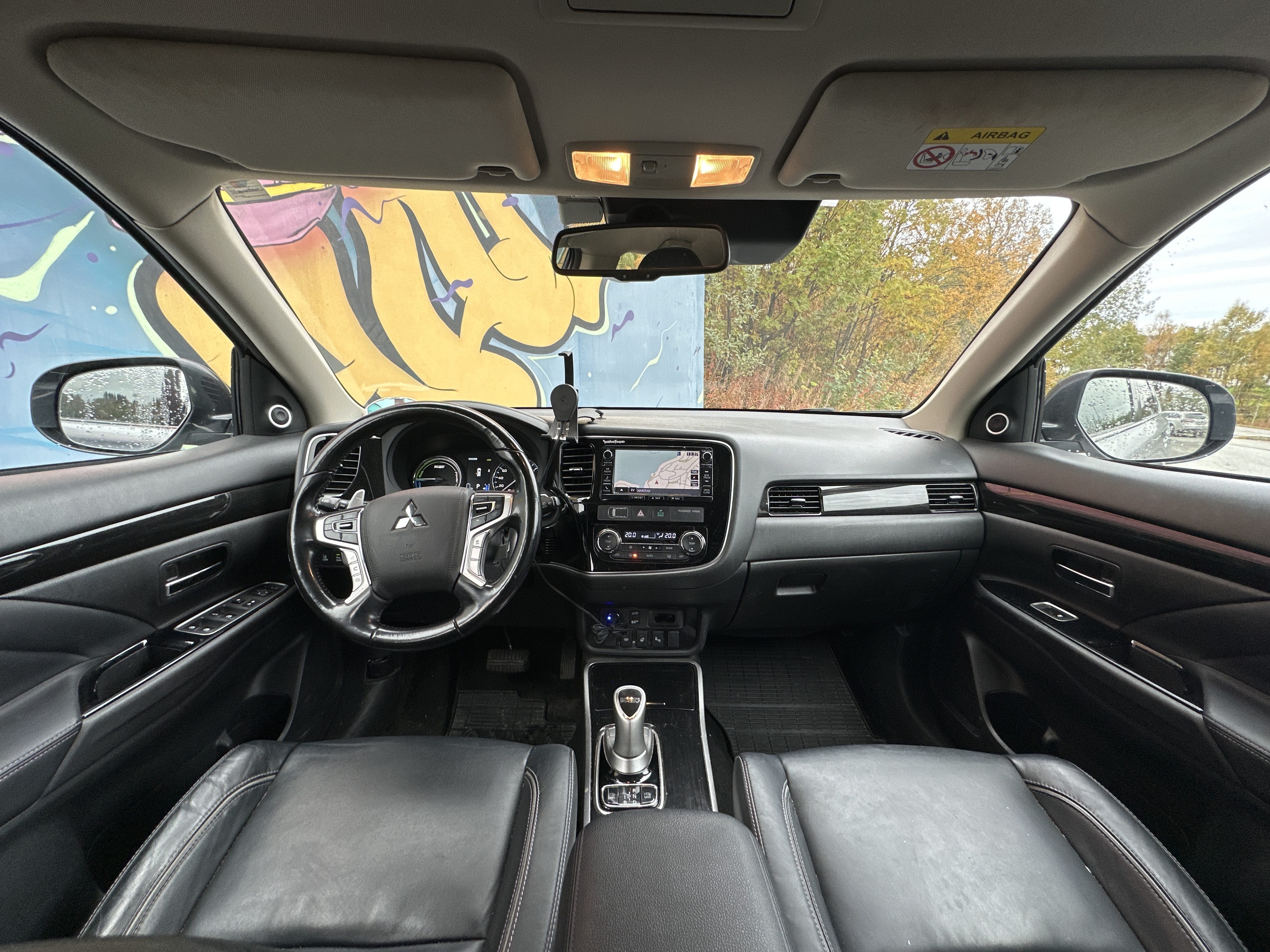 Mitsubishi Outlander Hybrid 2.0 med Cruisekontroll